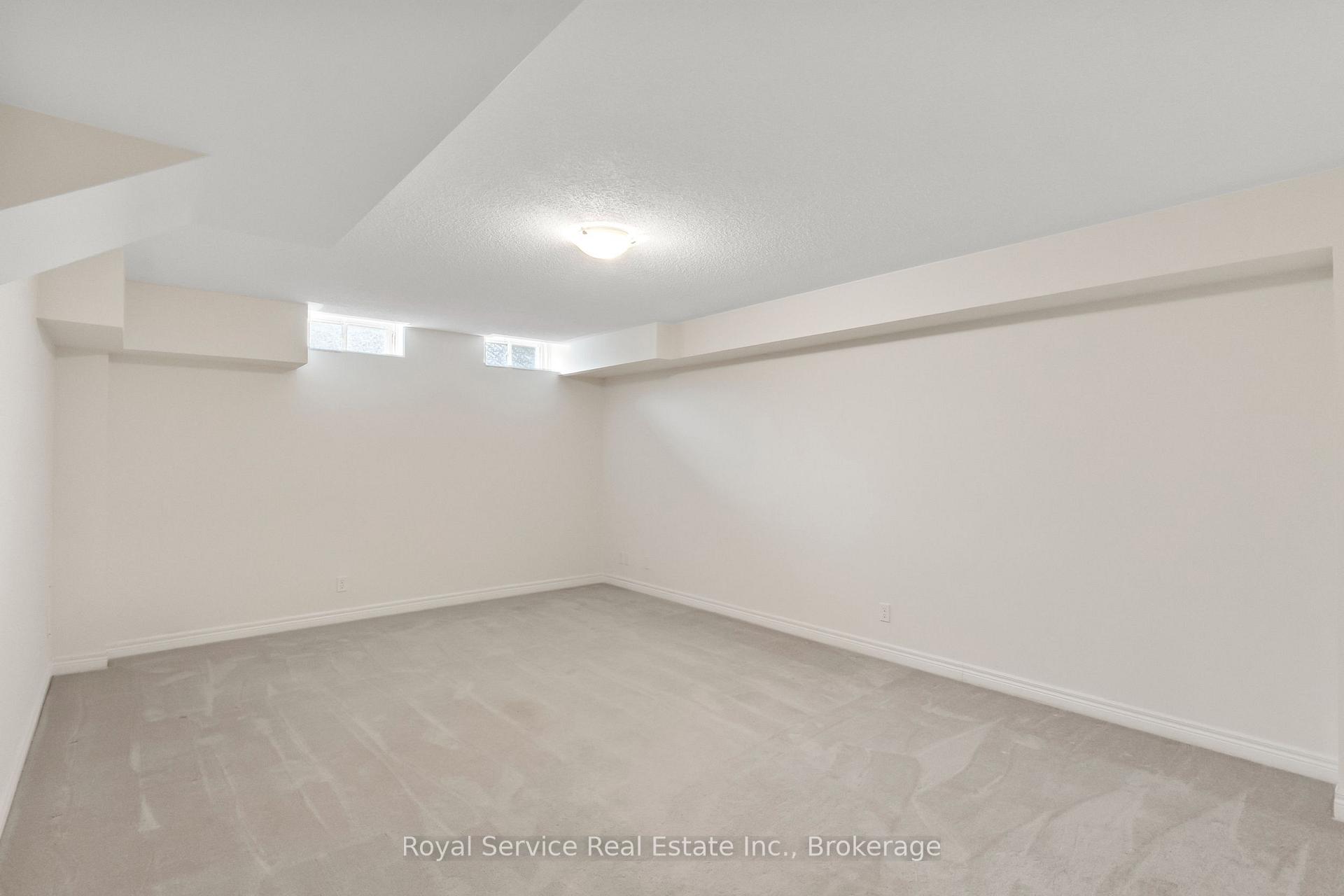 Photo 34 of 23 Tabaret Crescent, Oshawa, Windfields — HOMEH