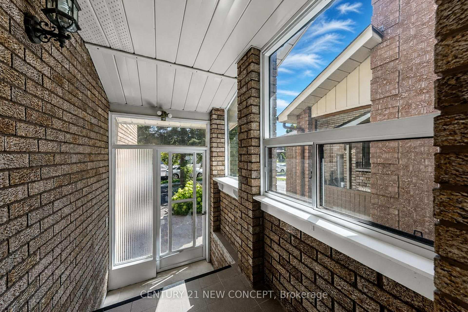 Photo 6 of 90 Wade Gate, Vaughan, Brownridge — HOMEH