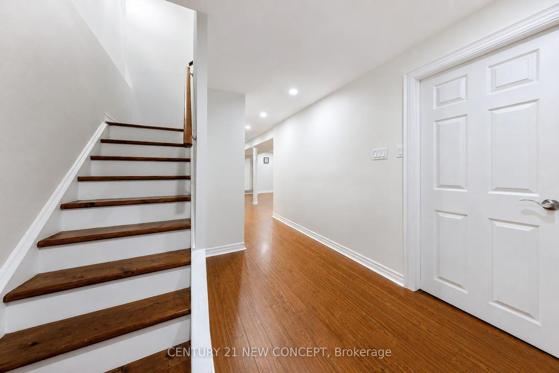 Photo 39 of 90 Wade Gate, Vaughan, Brownridge — HOMEH