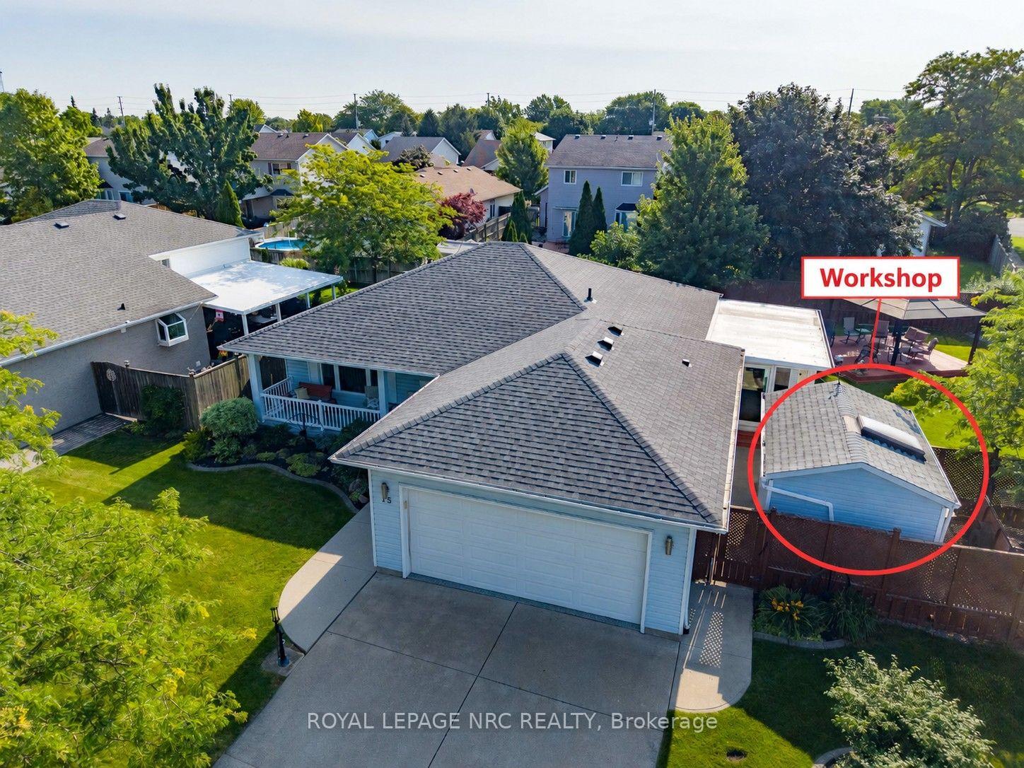 Photo 3 of 15 Foxhill Crescent, St. Catharines, Rykert/Vansickle — HOMEH
