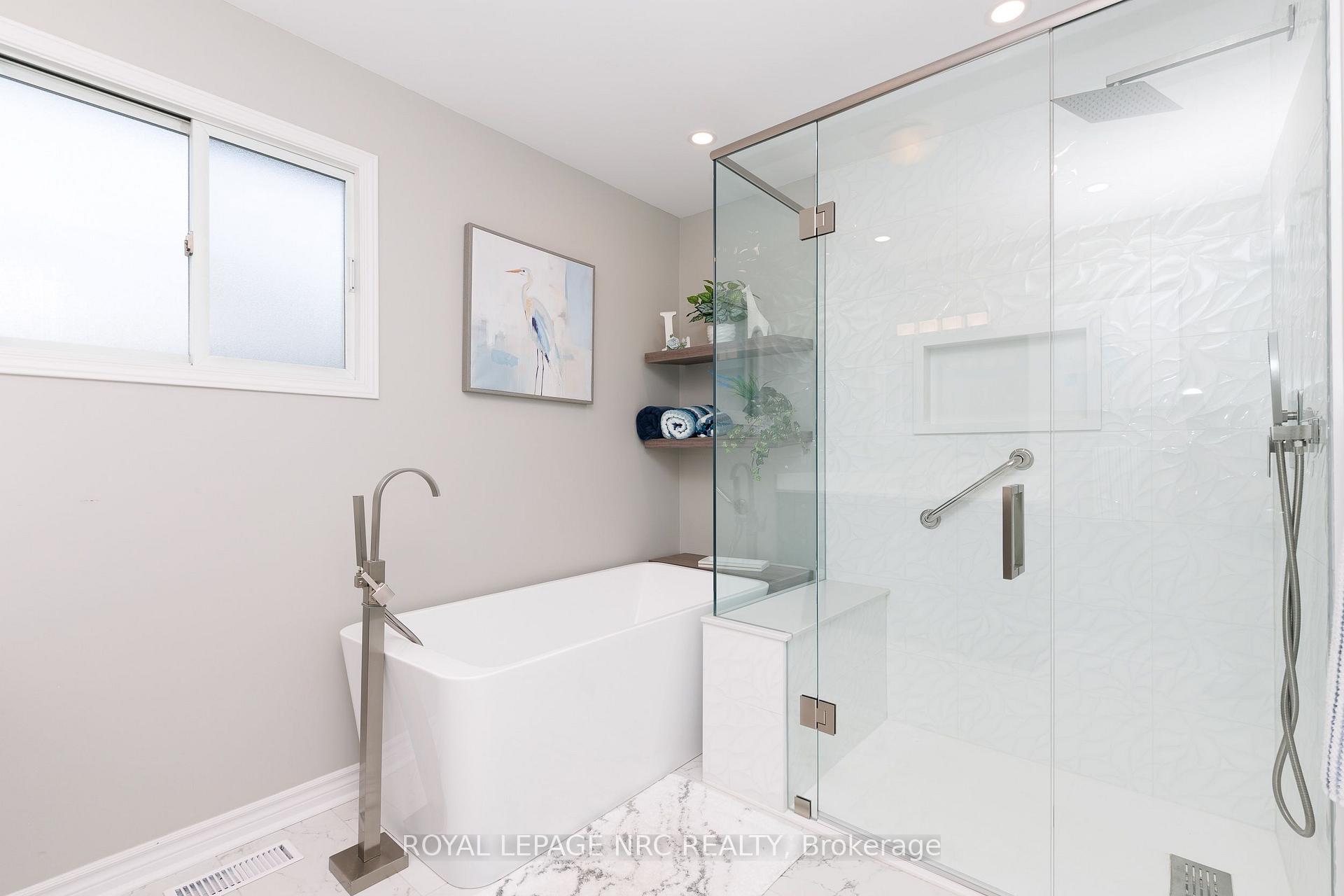 Photo 17 of 15 Foxhill Crescent, St. Catharines, Rykert/Vansickle — HOMEH