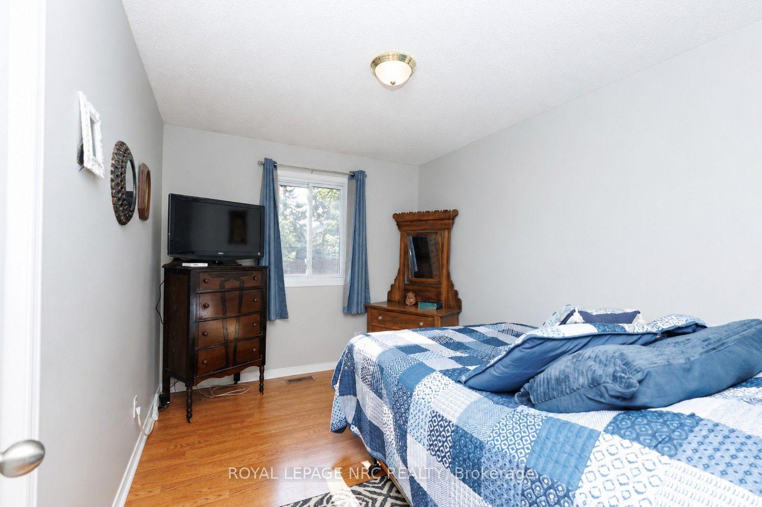 Photo 20 of 15 Foxhill Crescent, St. Catharines, Rykert/Vansickle — HOMEH