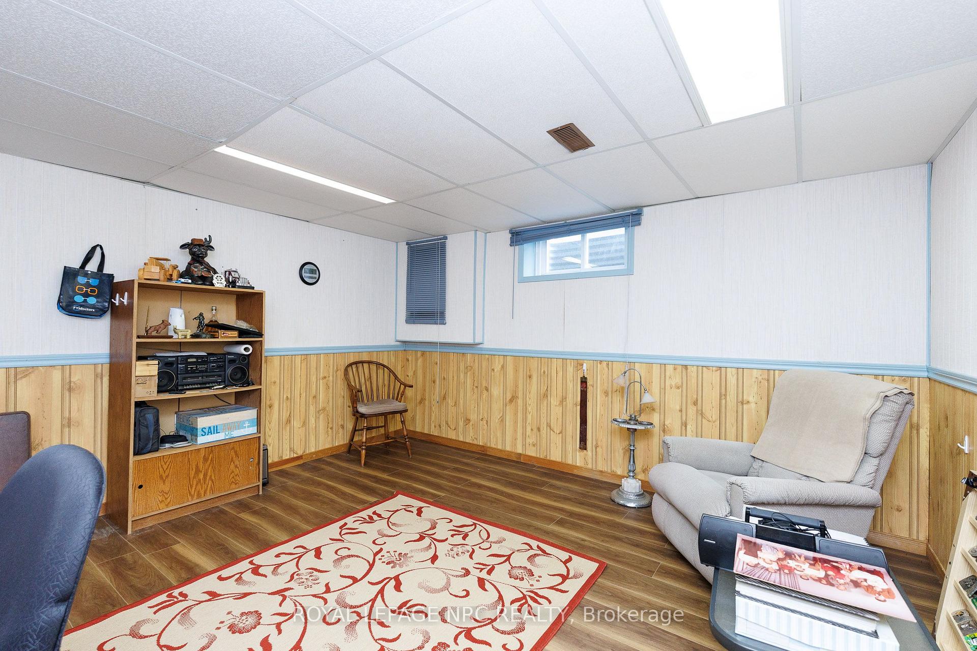 Photo 23 of 15 Foxhill Crescent, St. Catharines, Rykert/Vansickle — HOMEH