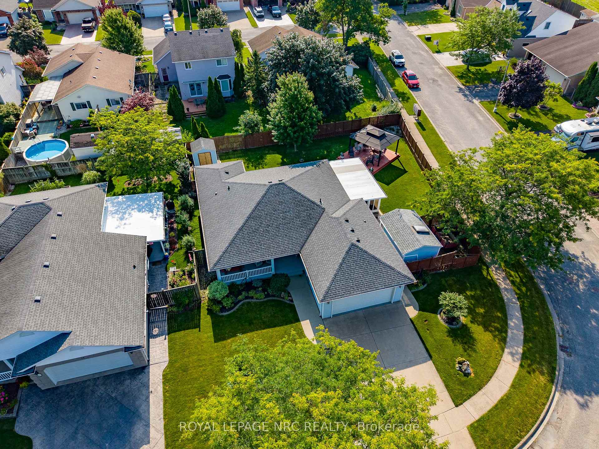 Photo 30 of 15 Foxhill Crescent, St. Catharines, Rykert/Vansickle — HOMEH