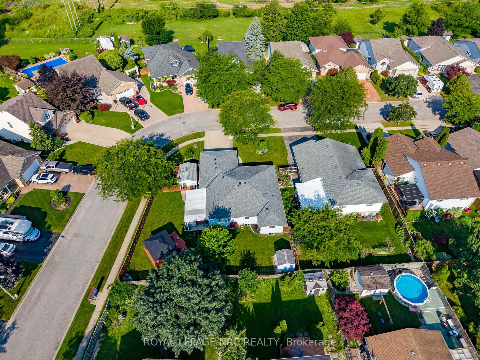 Photo 31 of 15 Foxhill Crescent, St. Catharines, Rykert/Vansickle — HOMEH