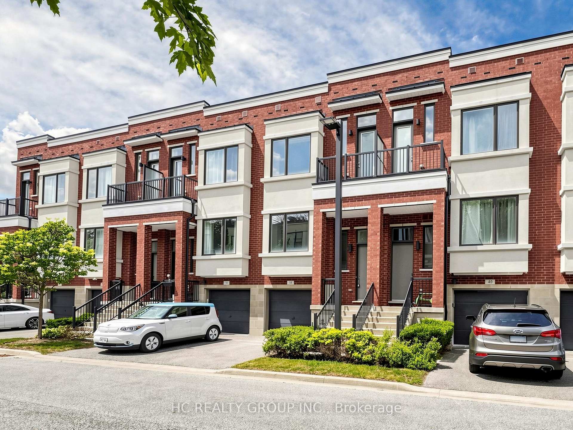 Photo 2 of 38 Lafferty Lane, Richmond Hill, Crosby — HOMEH