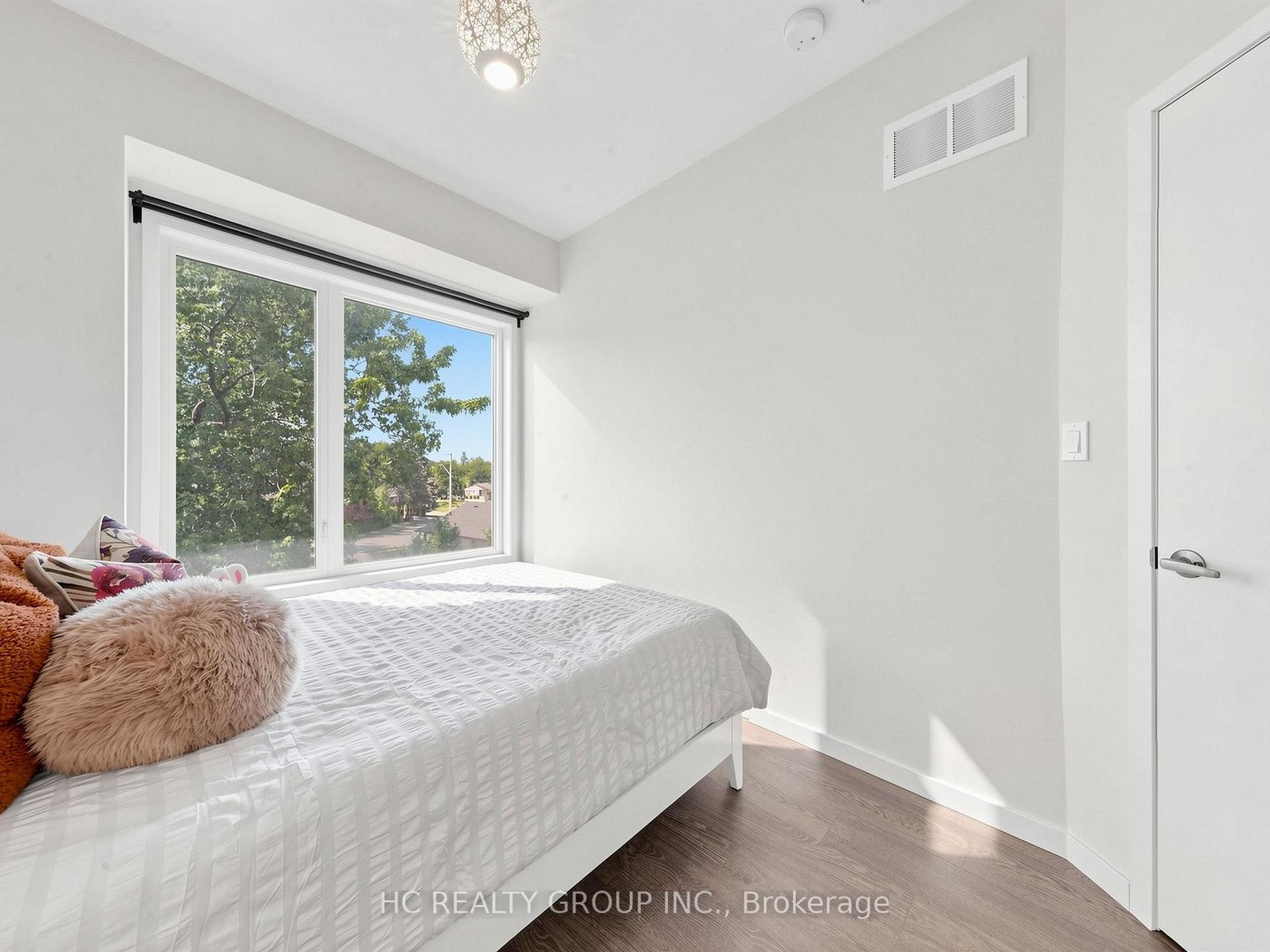 Photo 23 of 38 Lafferty Lane, Richmond Hill, Crosby — HOMEH