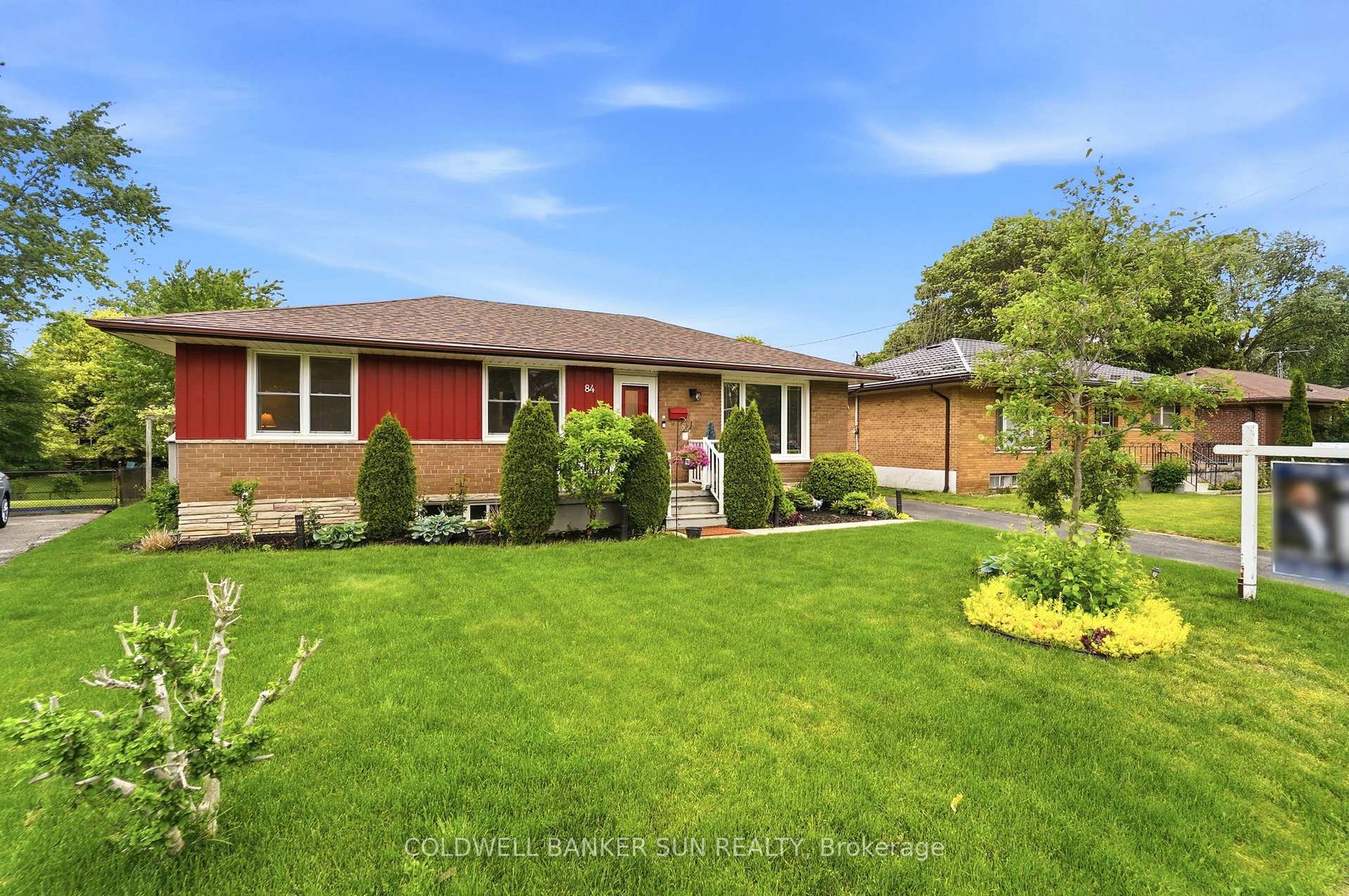 Photo 2 of 84 Dumbarton Street, Guelph, Riverside Park — HOMEH