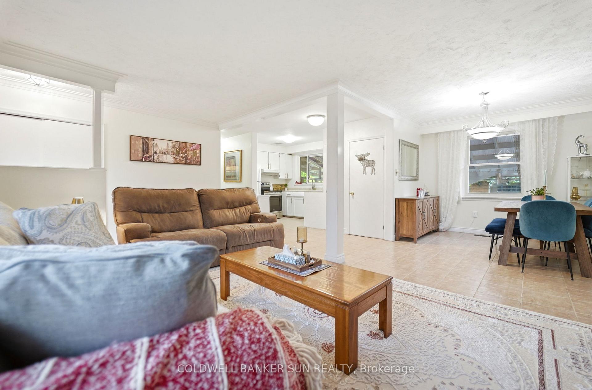 Photo 9 of 84 Dumbarton Street, Guelph, Riverside Park — HOMEH