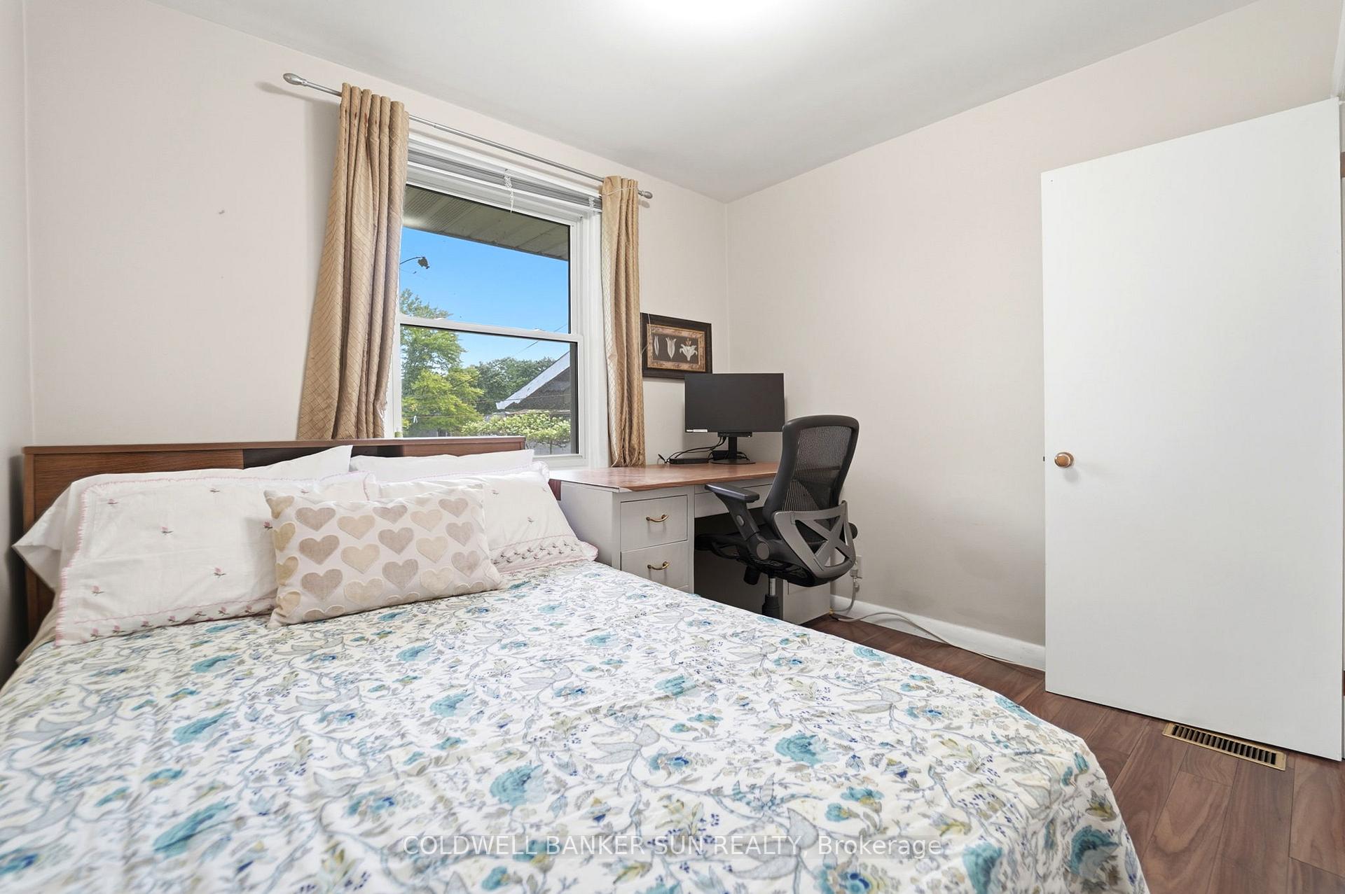 Photo 19 of 84 Dumbarton Street, Guelph, Riverside Park — HOMEH