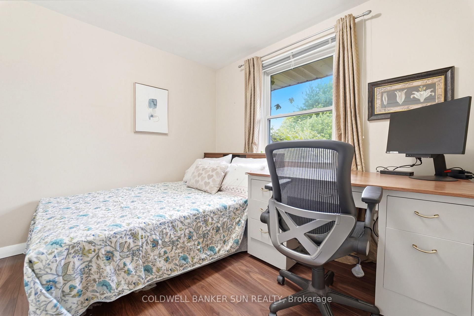 Photo 20 of 84 Dumbarton Street, Guelph, Riverside Park — HOMEH