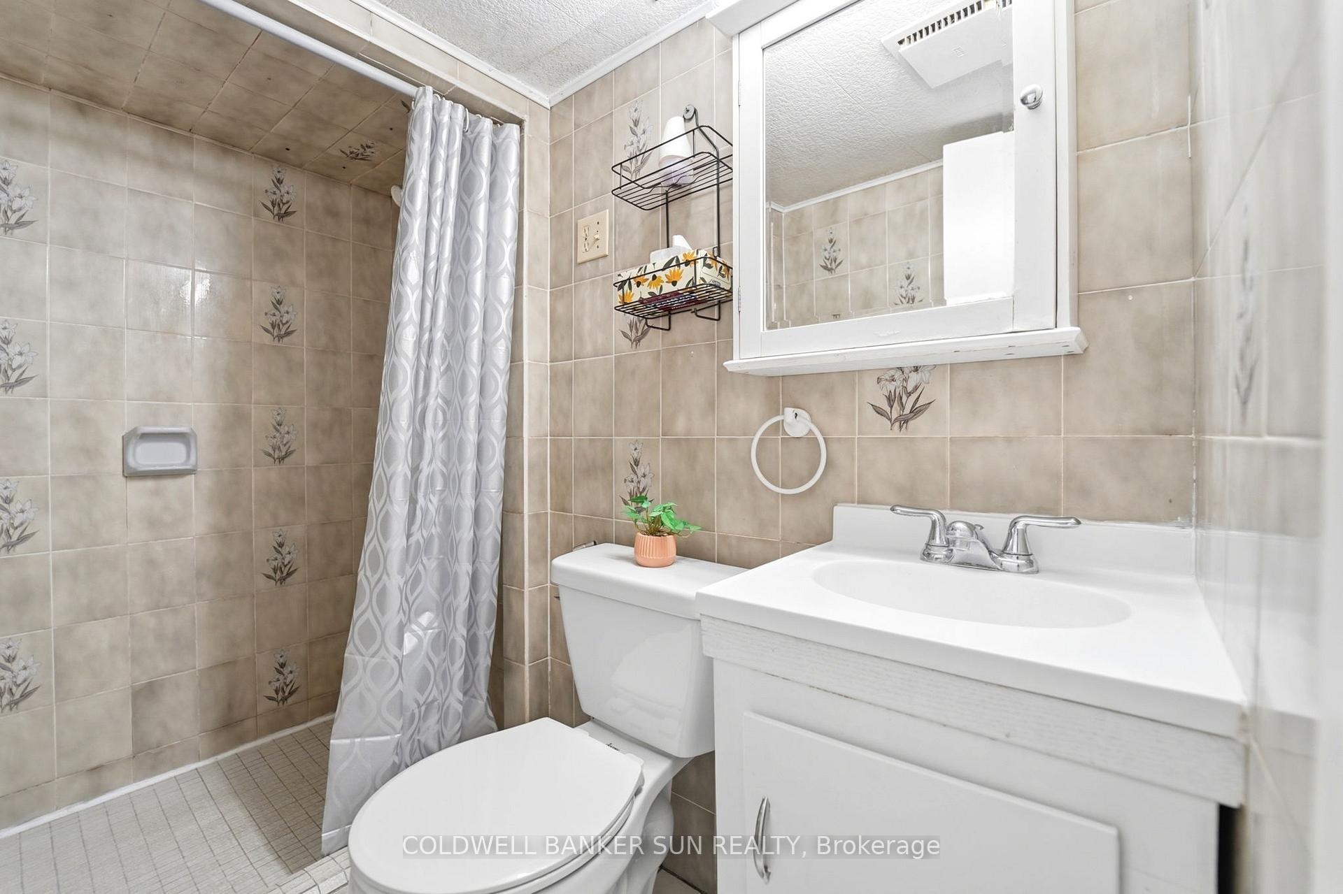 Photo 21 of 84 Dumbarton Street, Guelph, Riverside Park — HOMEH