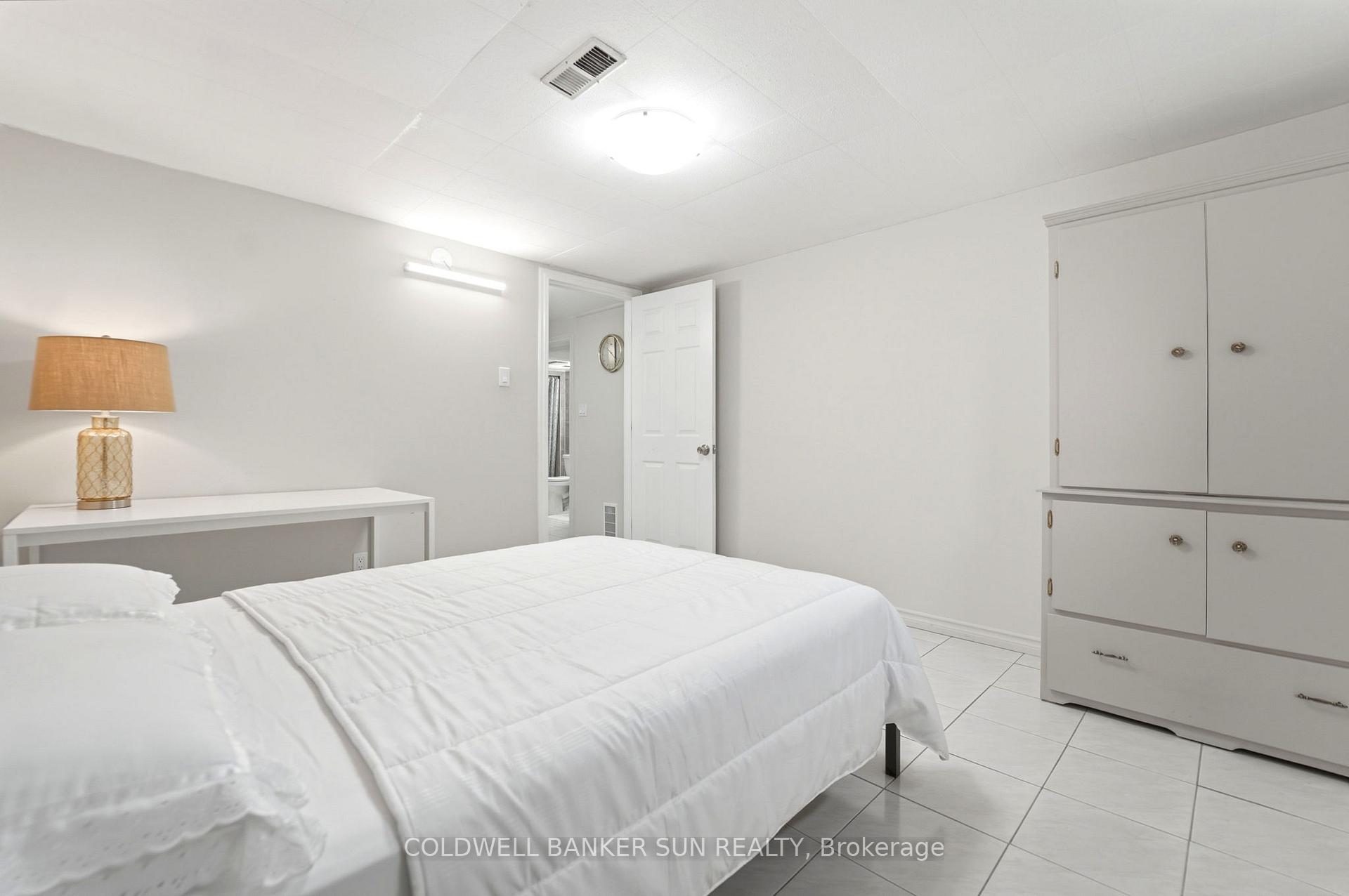 Photo 26 of 84 Dumbarton Street, Guelph, Riverside Park — HOMEH