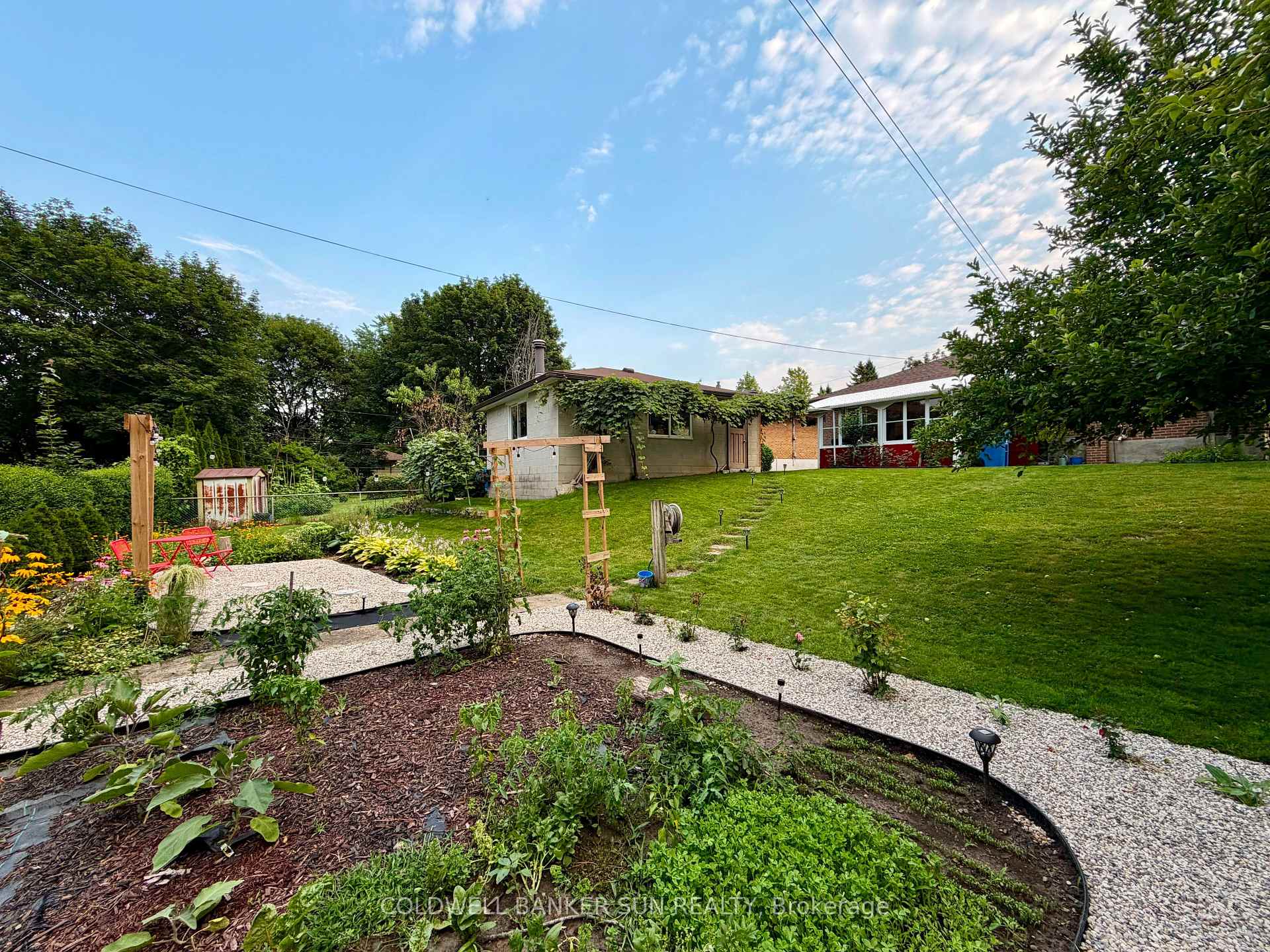 Photo 37 of 84 Dumbarton Street, Guelph, Riverside Park — HOMEH