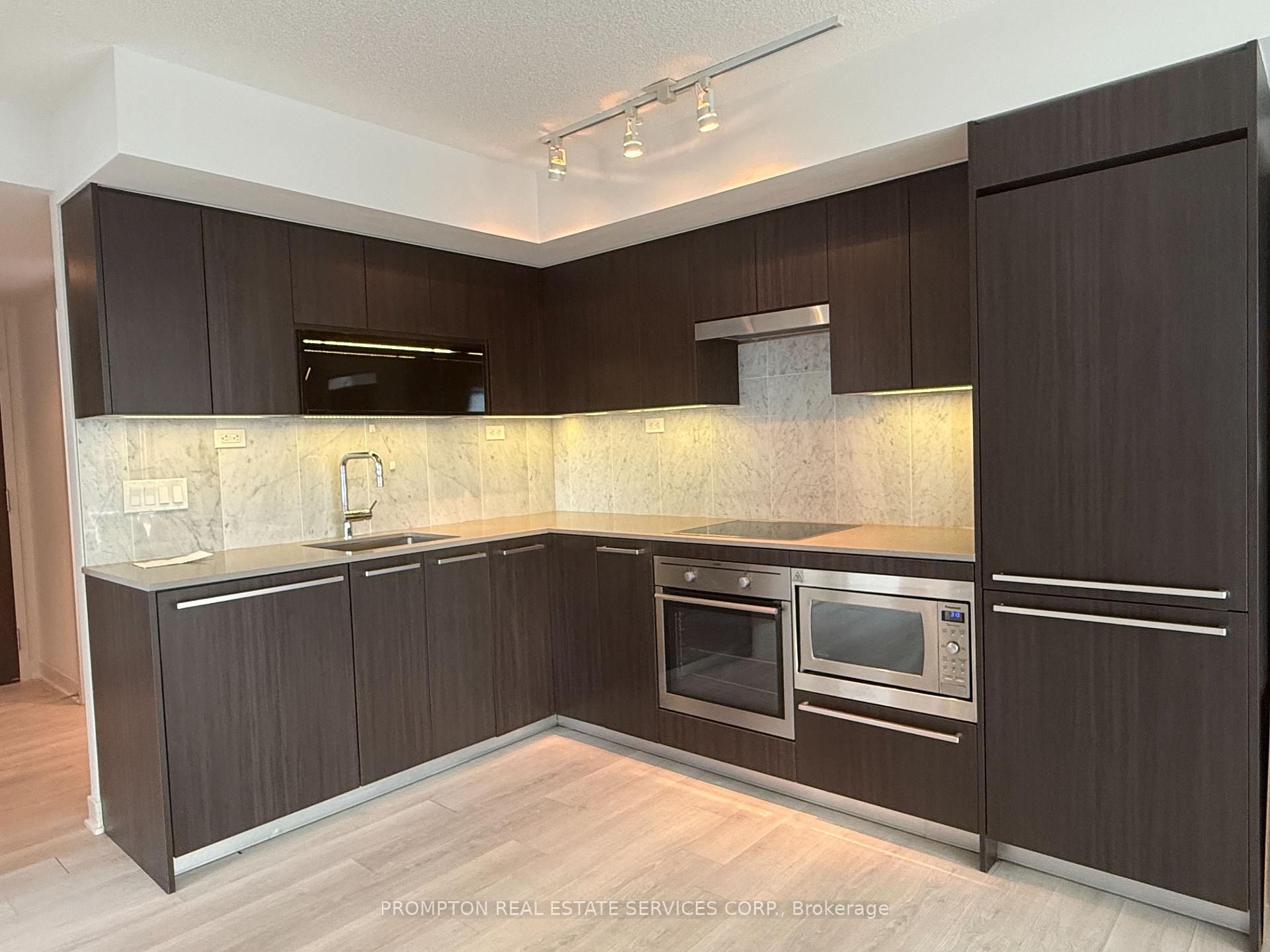 Photo 6 of Unit 710, 80 Queens Wharf Road, Toronto, Waterfront Communities — HOMEH