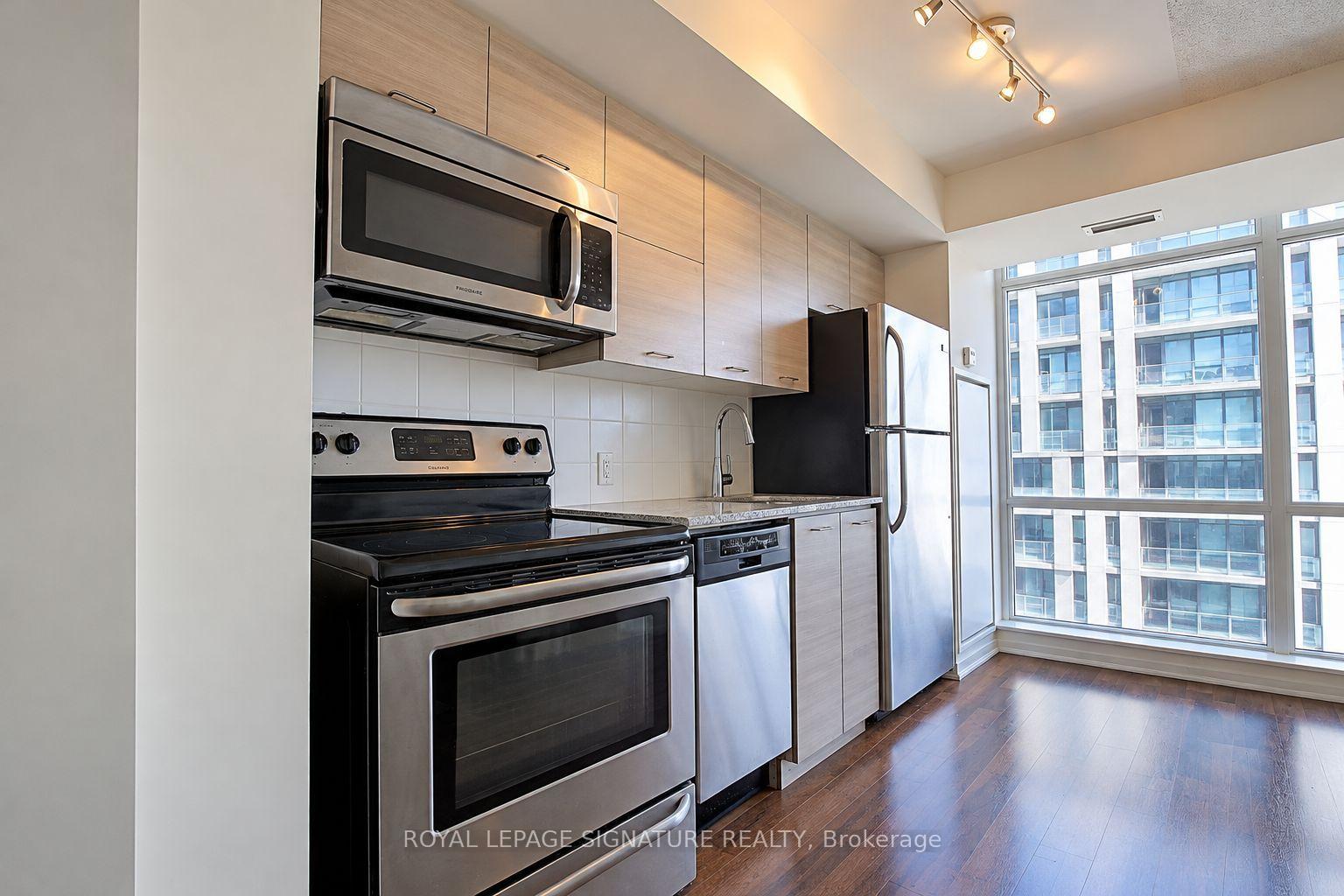 Photo 14 of Unit 712, 20 Joe Shuster Way, Toronto, South Parkdale — HOMEH