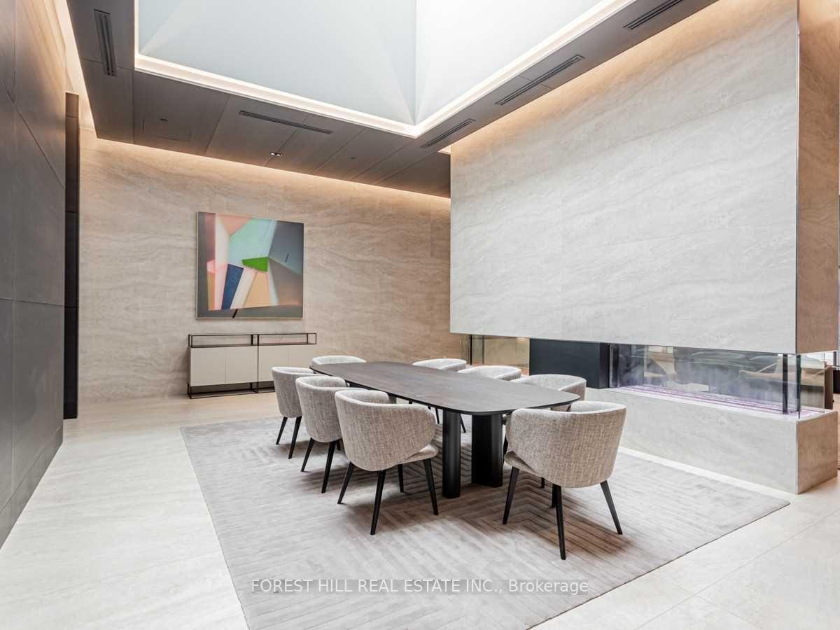 Photo 2 of Unit 5702, 2221 Yonge Street, Toronto, Mount Pleasant West — HOMEH