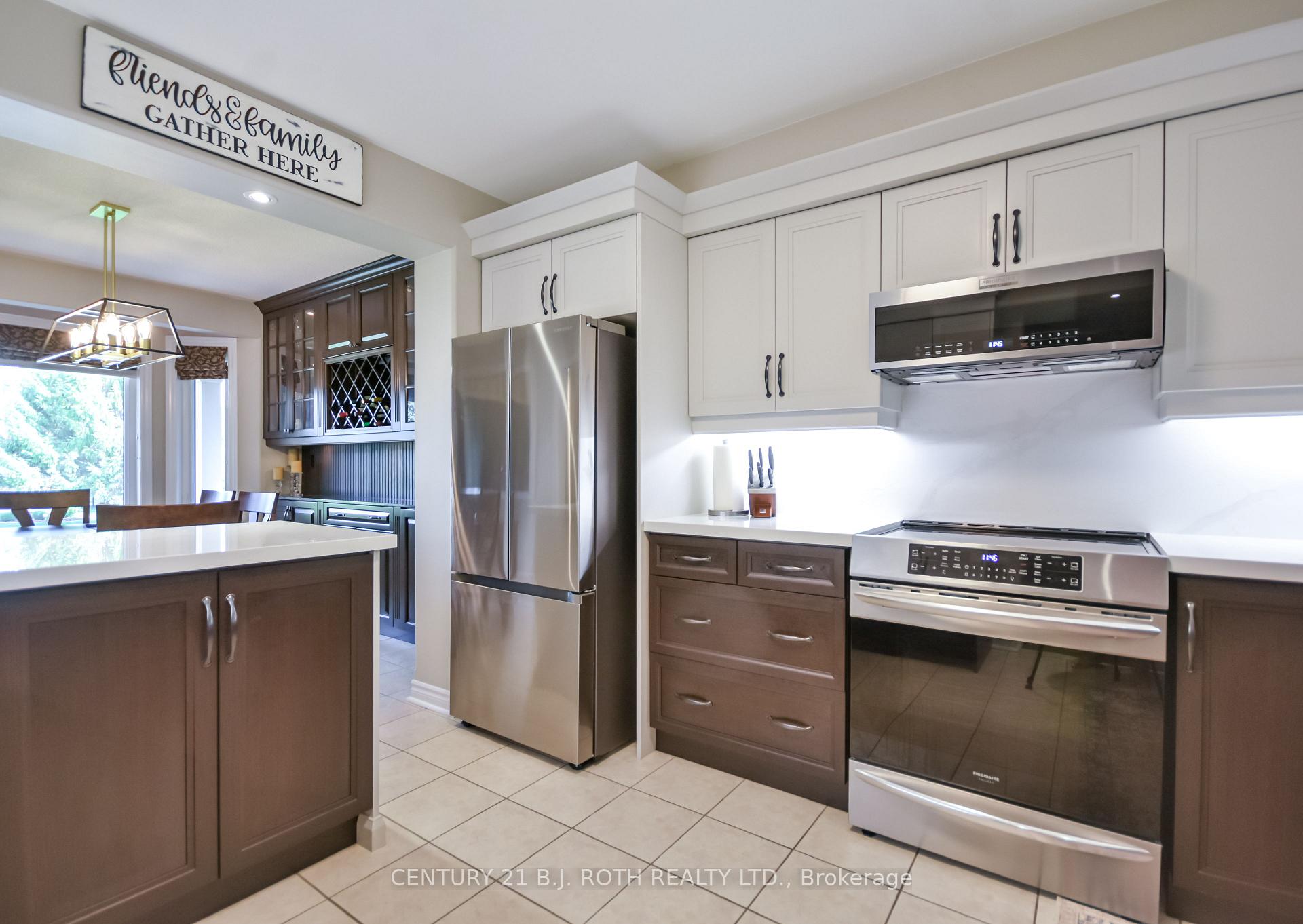 Photo 13 of 1 Silversands Crescent, Wasaga Beach — HOMEH