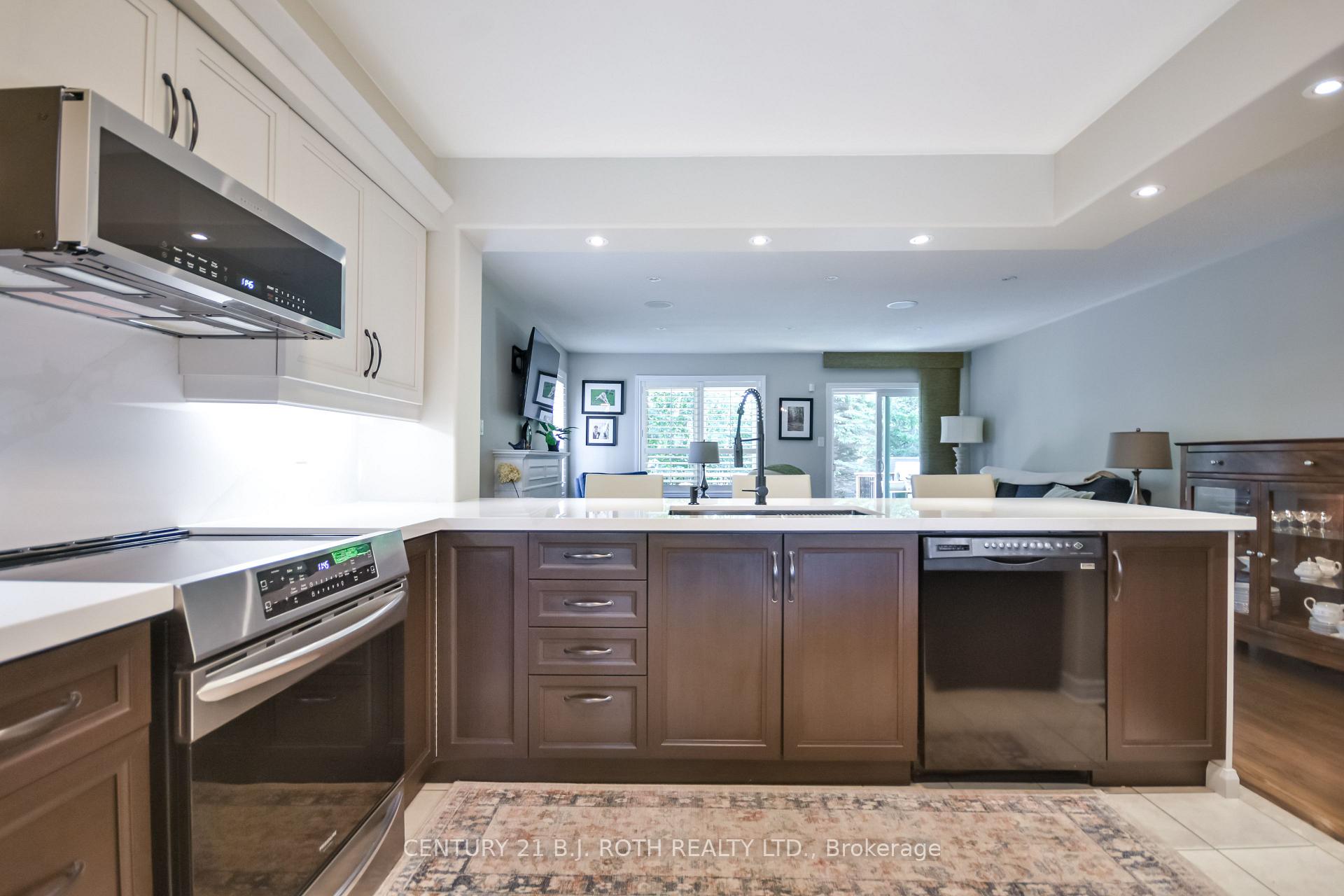 Photo 17 of 1 Silversands Crescent, Wasaga Beach — HOMEH
