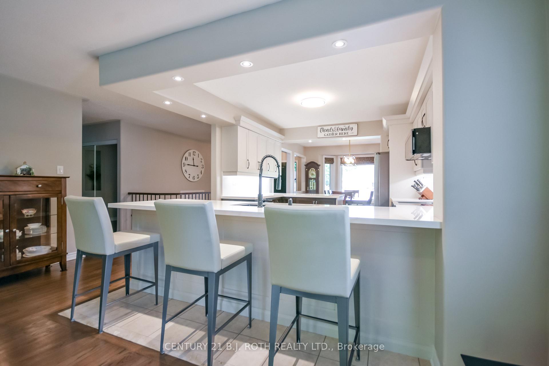 Photo 24 of 1 Silversands Crescent, Wasaga Beach — HOMEH