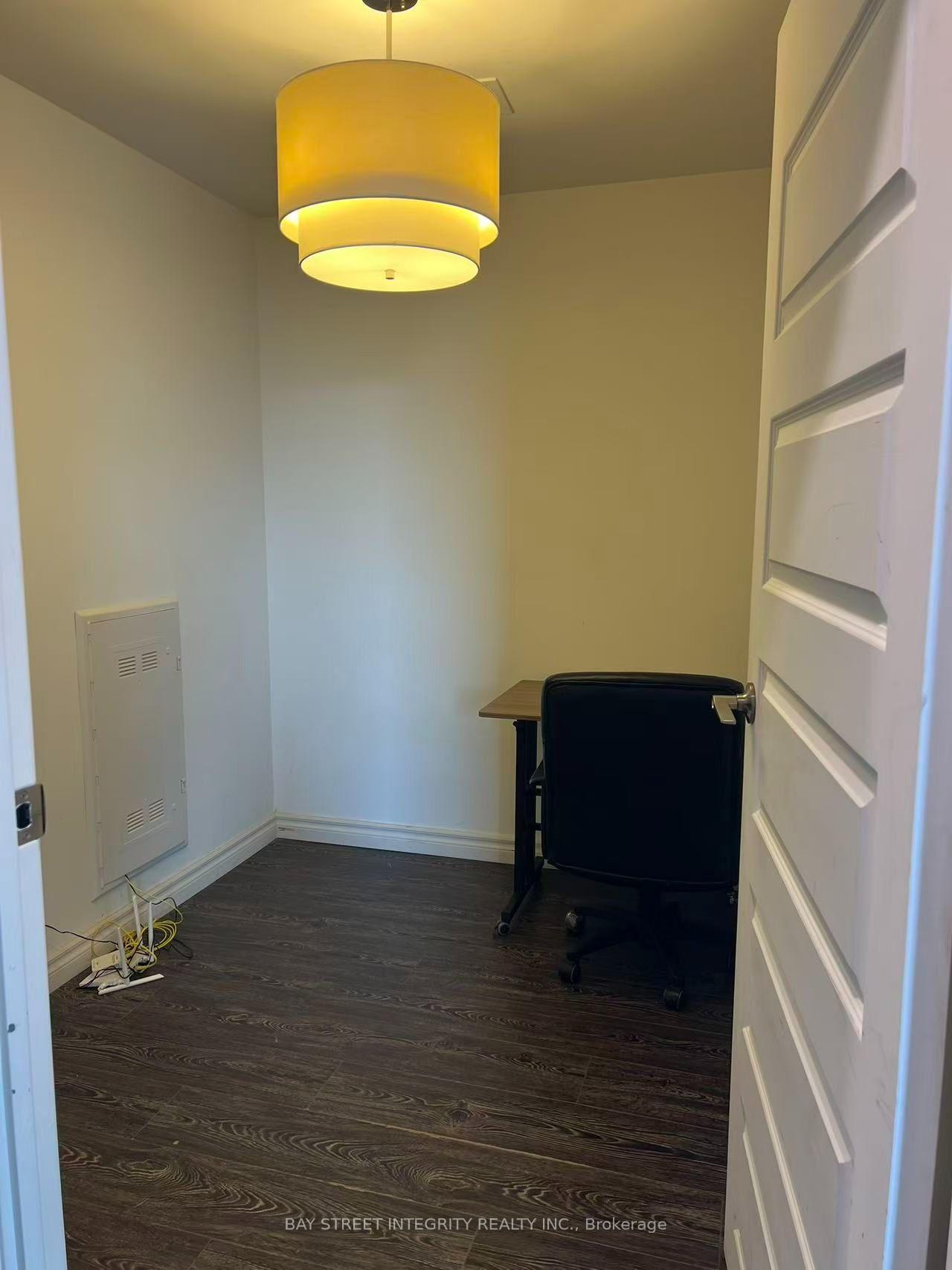 Photo 6 of Unit 906, 158 King Street, Waterloo, Downtown Waterloo — HOMEH