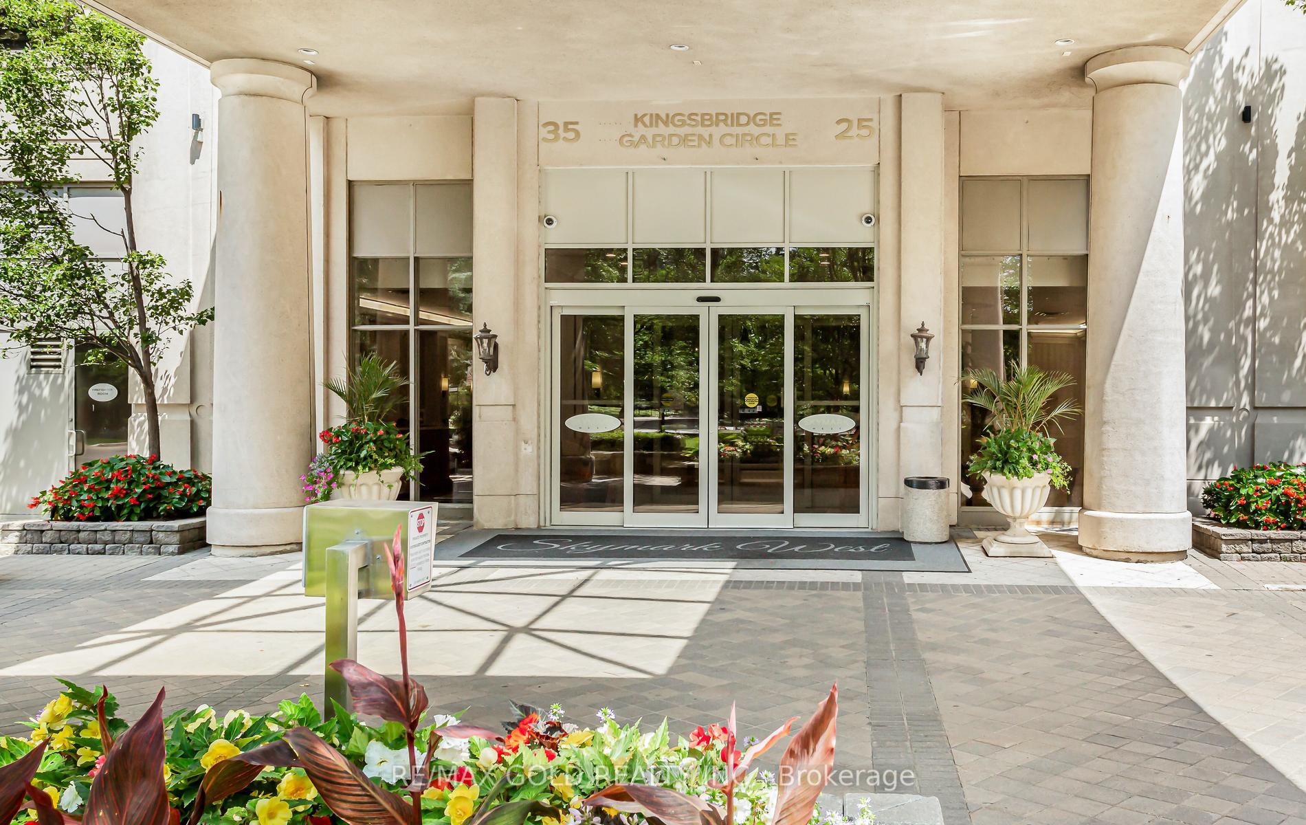 Photo 3 of Unit 224, 25 Kingsbridge Grdn Circle, Mississauga, Hurontario — HOMEH