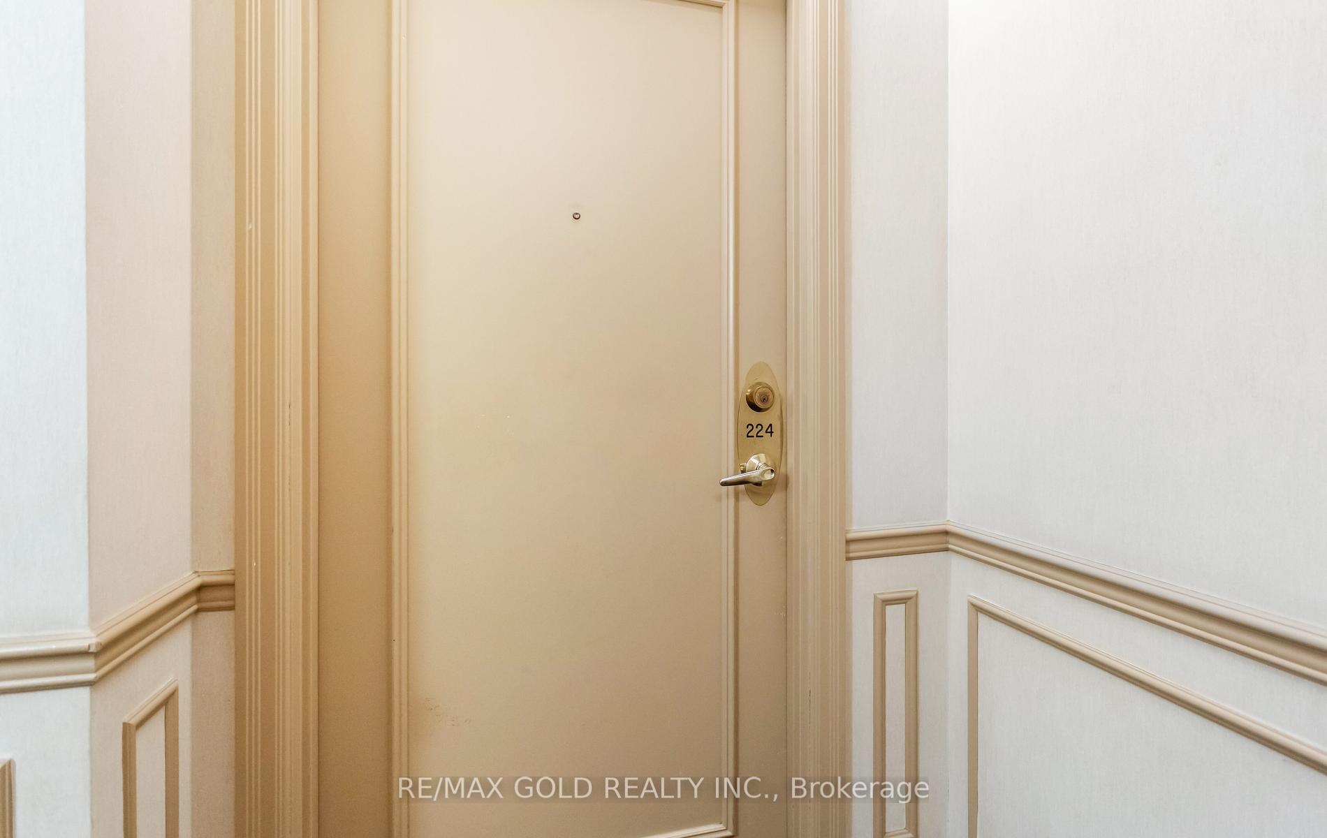 Photo 5 of Unit 224, 25 Kingsbridge Grdn Circle, Mississauga, Hurontario — HOMEH