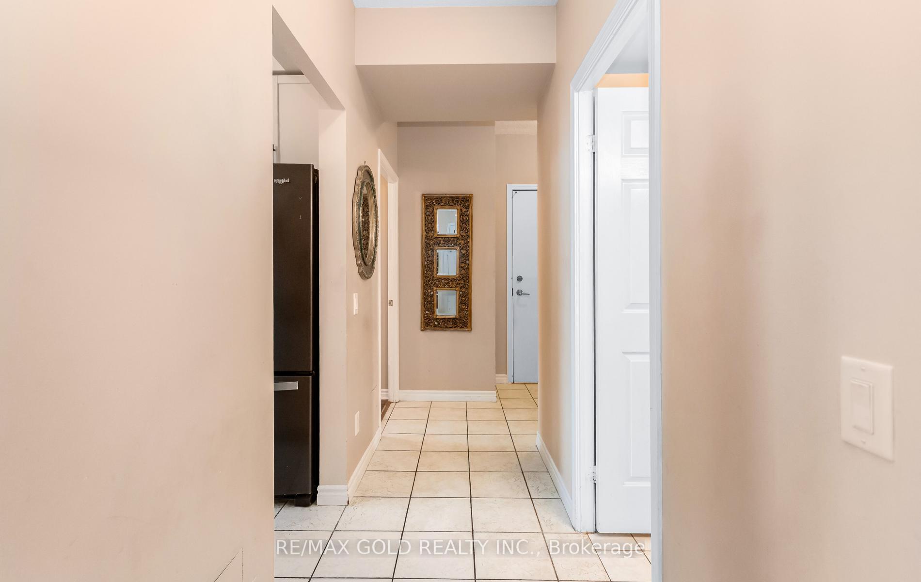 Photo 7 of Unit 224, 25 Kingsbridge Grdn Circle, Mississauga, Hurontario — HOMEH