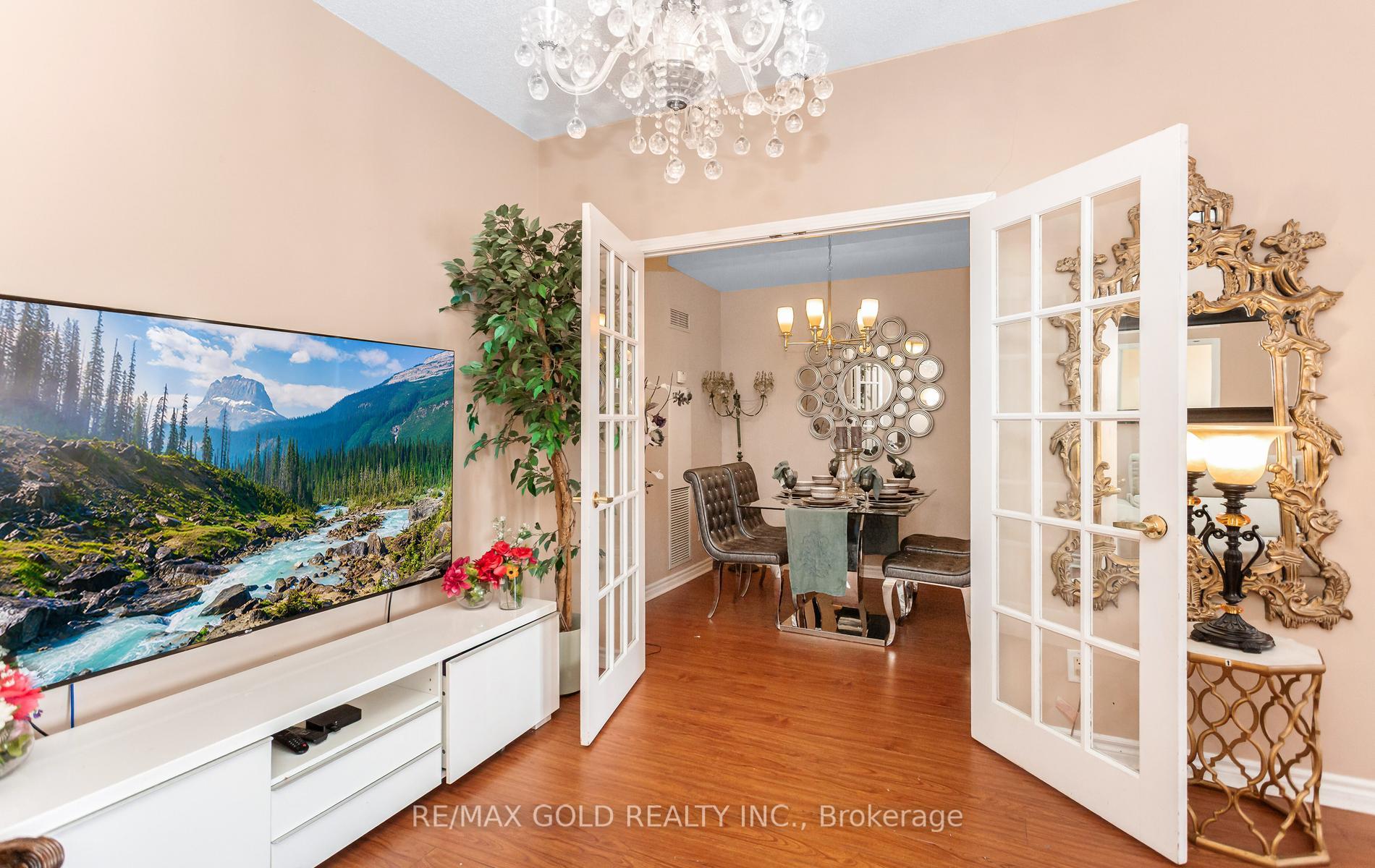 Photo 13 of Unit 224, 25 Kingsbridge Grdn Circle, Mississauga, Hurontario — HOMEH