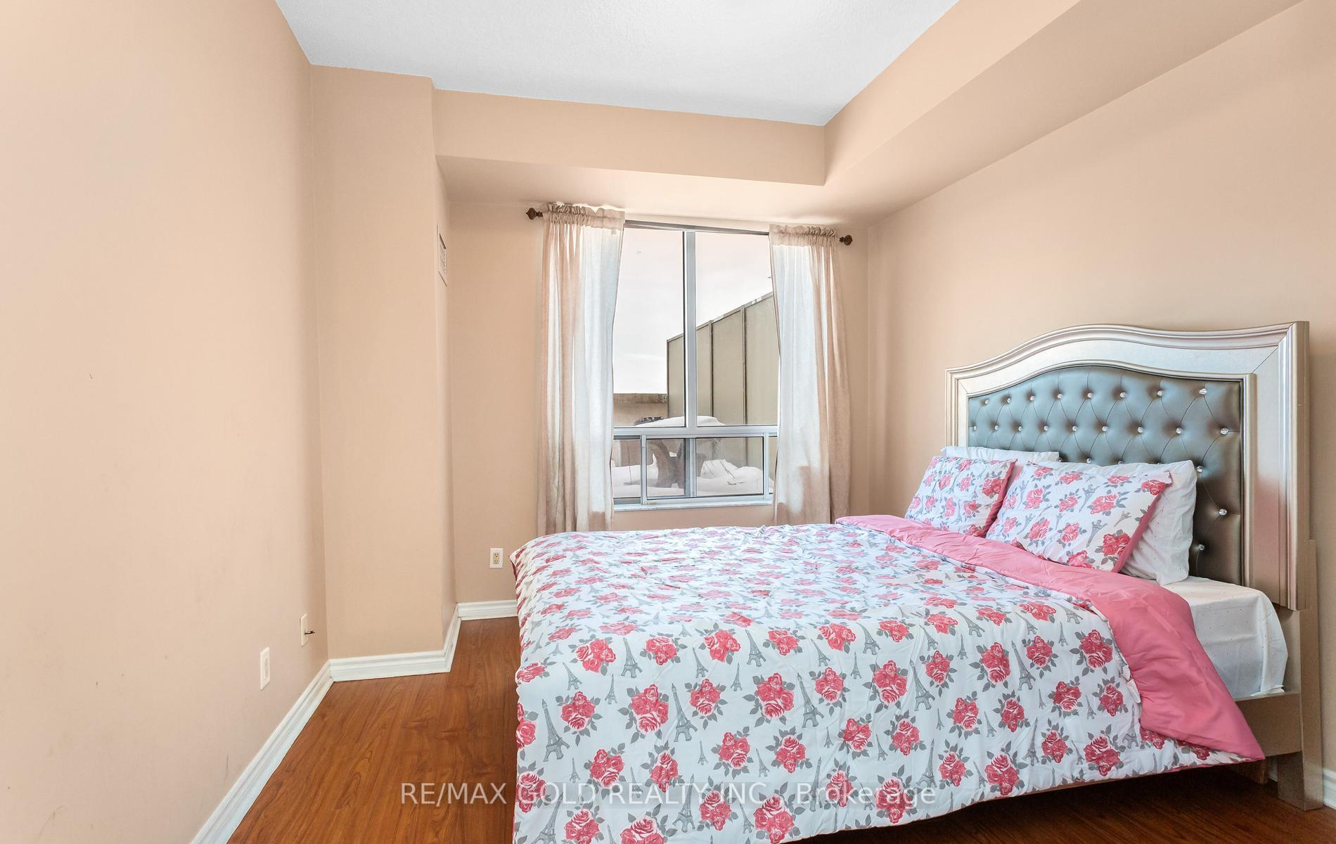 Photo 23 of Unit 224, 25 Kingsbridge Grdn Circle, Mississauga, Hurontario — HOMEH