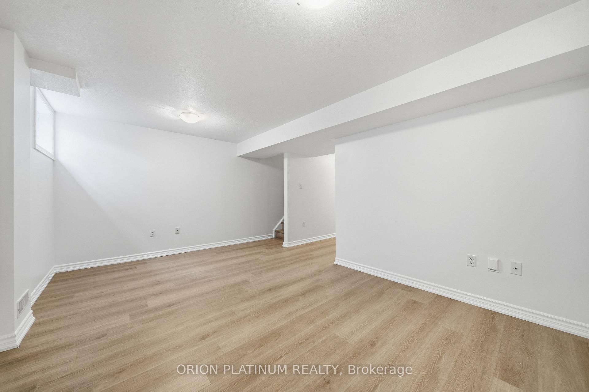 Photo 25 of 15 Kingsbury Square, Guelph, Pineridge/Westminster Woods — HOMEH