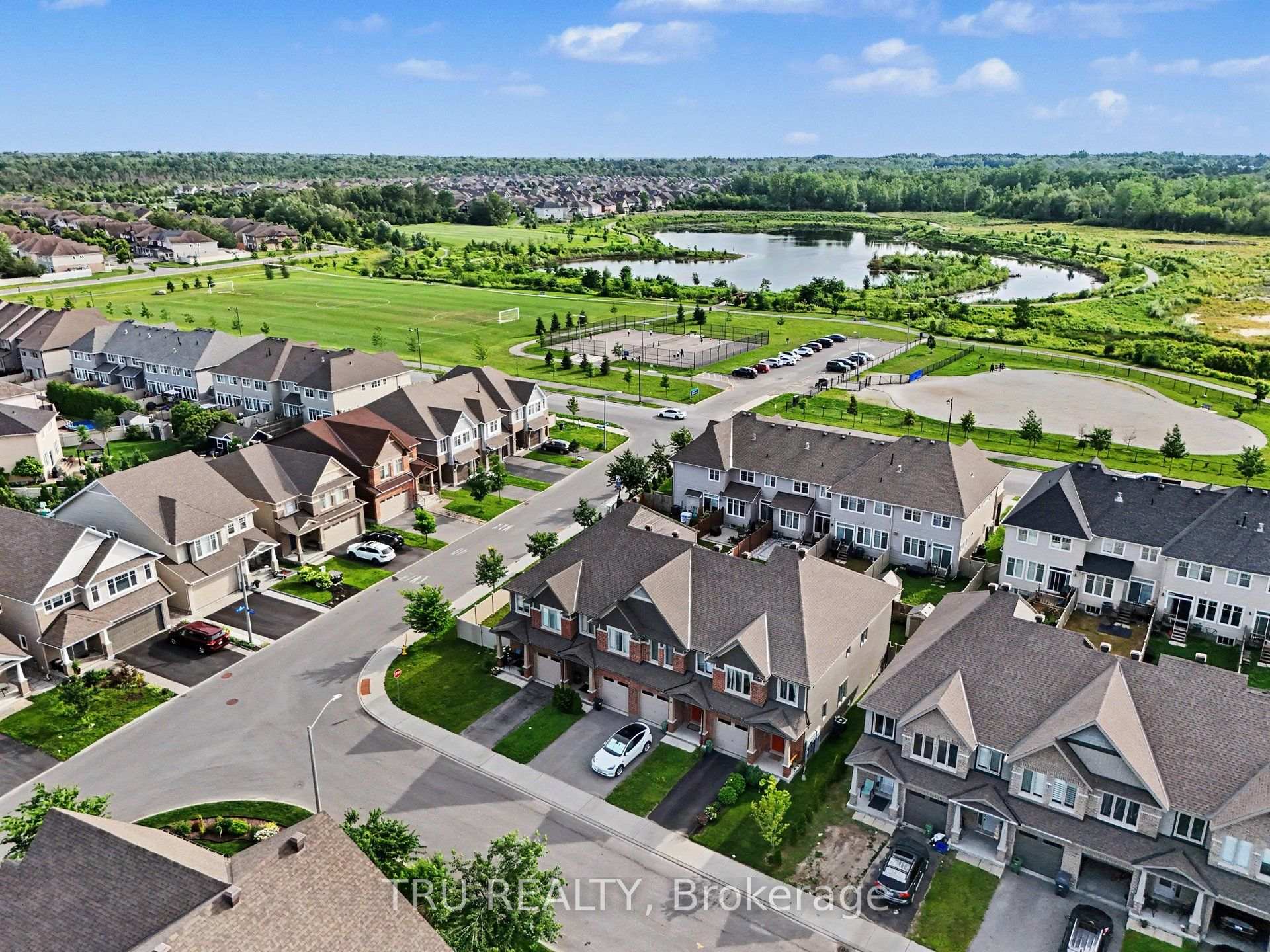 Photo 3 of 106 Lavatera Street, Ottawa, Blossom Park/Kemp Park/Findlay Creek — HOMEH