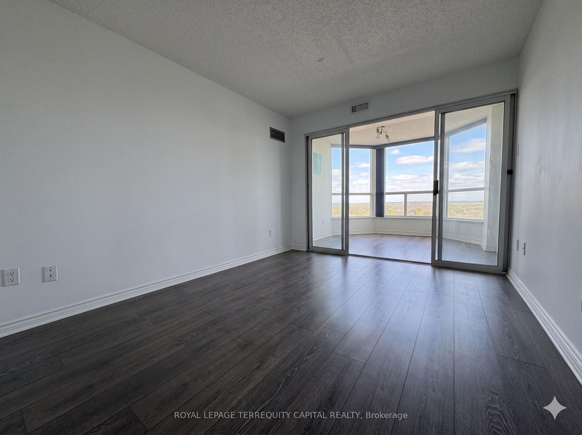 Photo 7 of Unit 1407, 7300 Yonge Street, Vaughan, Crestwood-Springfarm-Yorkhill — HOMEH