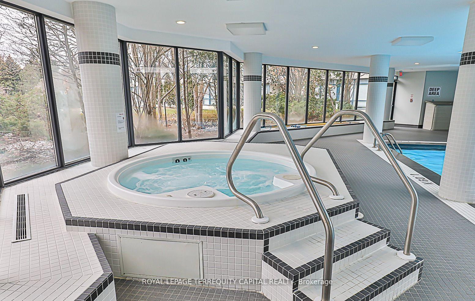 Photo 10 of Unit 1407, 7300 Yonge Street, Vaughan, Crestwood-Springfarm-Yorkhill — HOMEH