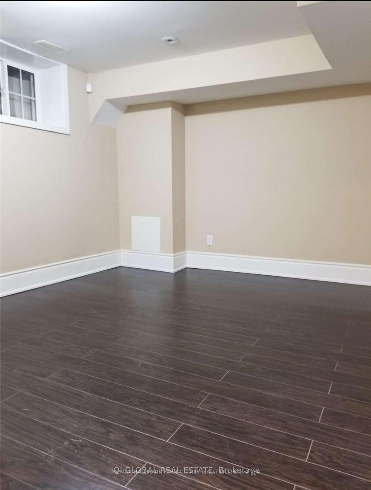 Photo 5 of Unit Lower, 54 Bethune Boulevard, Scarborough, Scarborough Village — HOMEH
