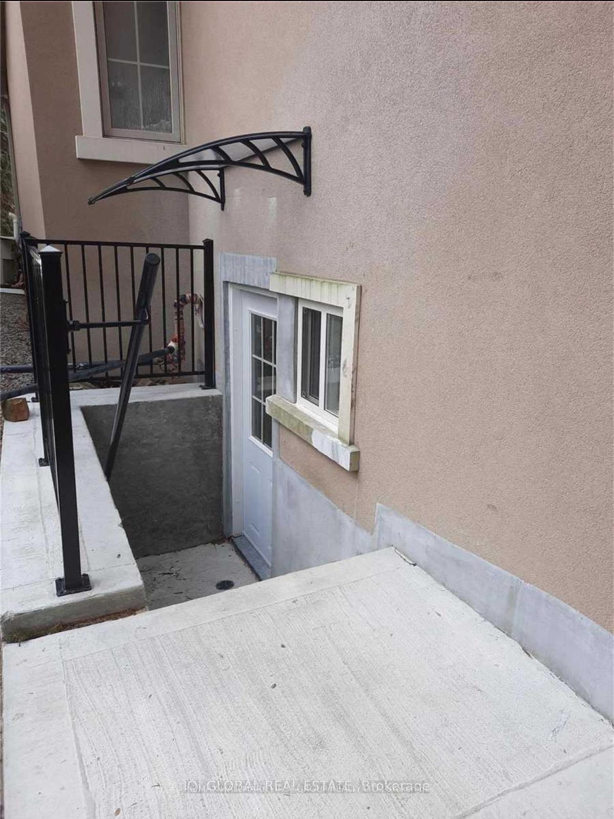 Photo 9 of Unit Lower, 54 Bethune Boulevard, Scarborough, Scarborough Village — HOMEH