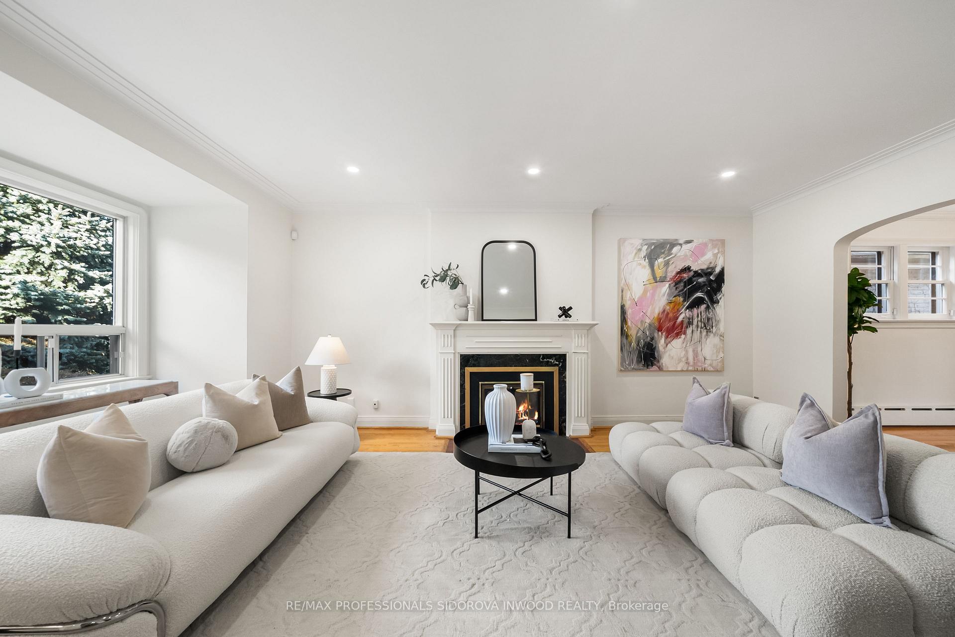 Photo 4 of 495 St Johns Road, Toronto, Lambton Baby Point — HOMEH