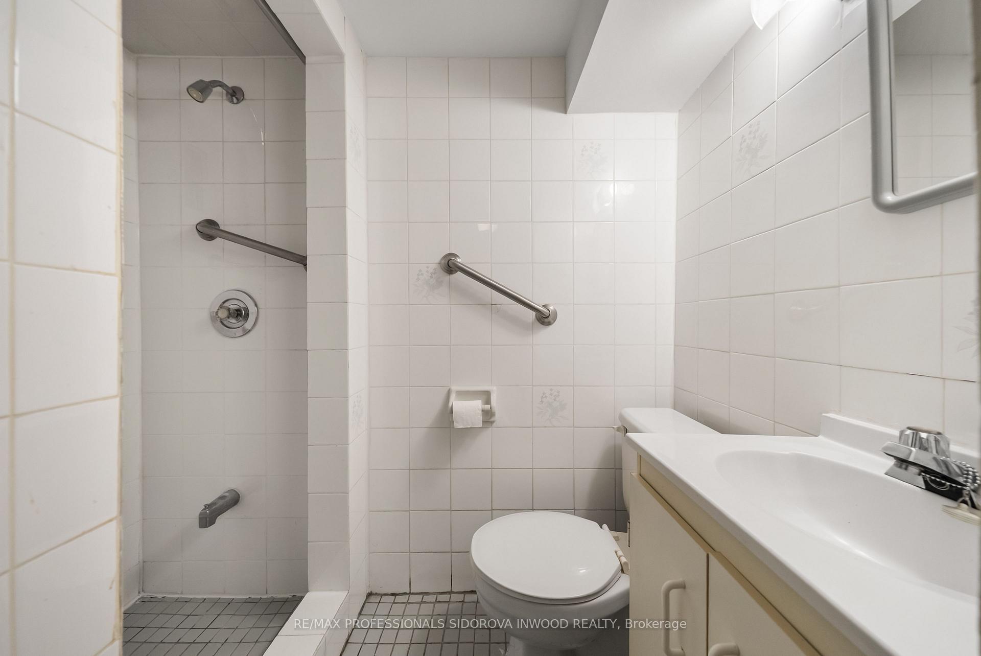 Photo 27 of 495 St Johns Road, Toronto, Lambton Baby Point — HOMEH