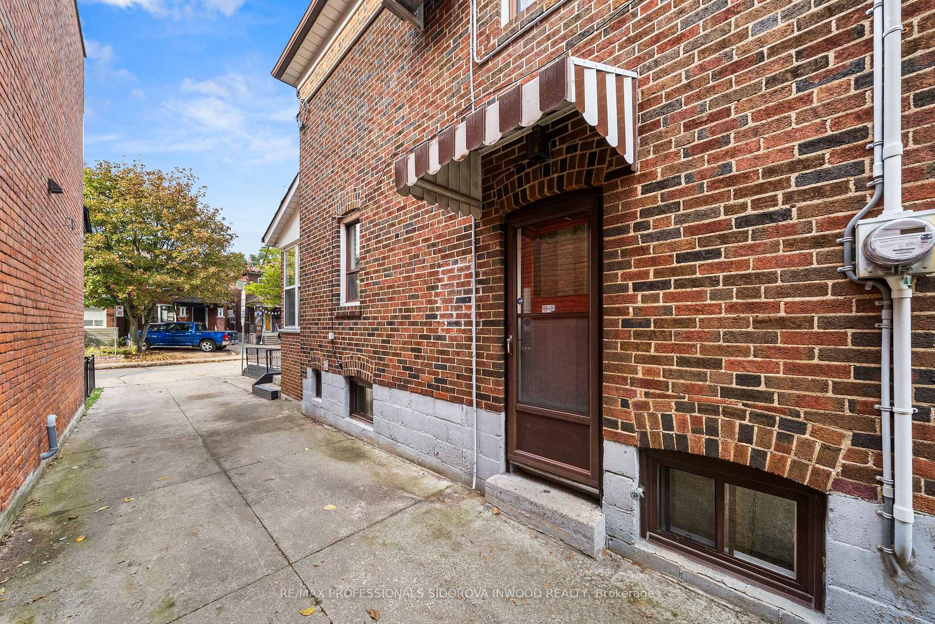 Photo 29 of 495 St Johns Road, Toronto, Lambton Baby Point — HOMEH