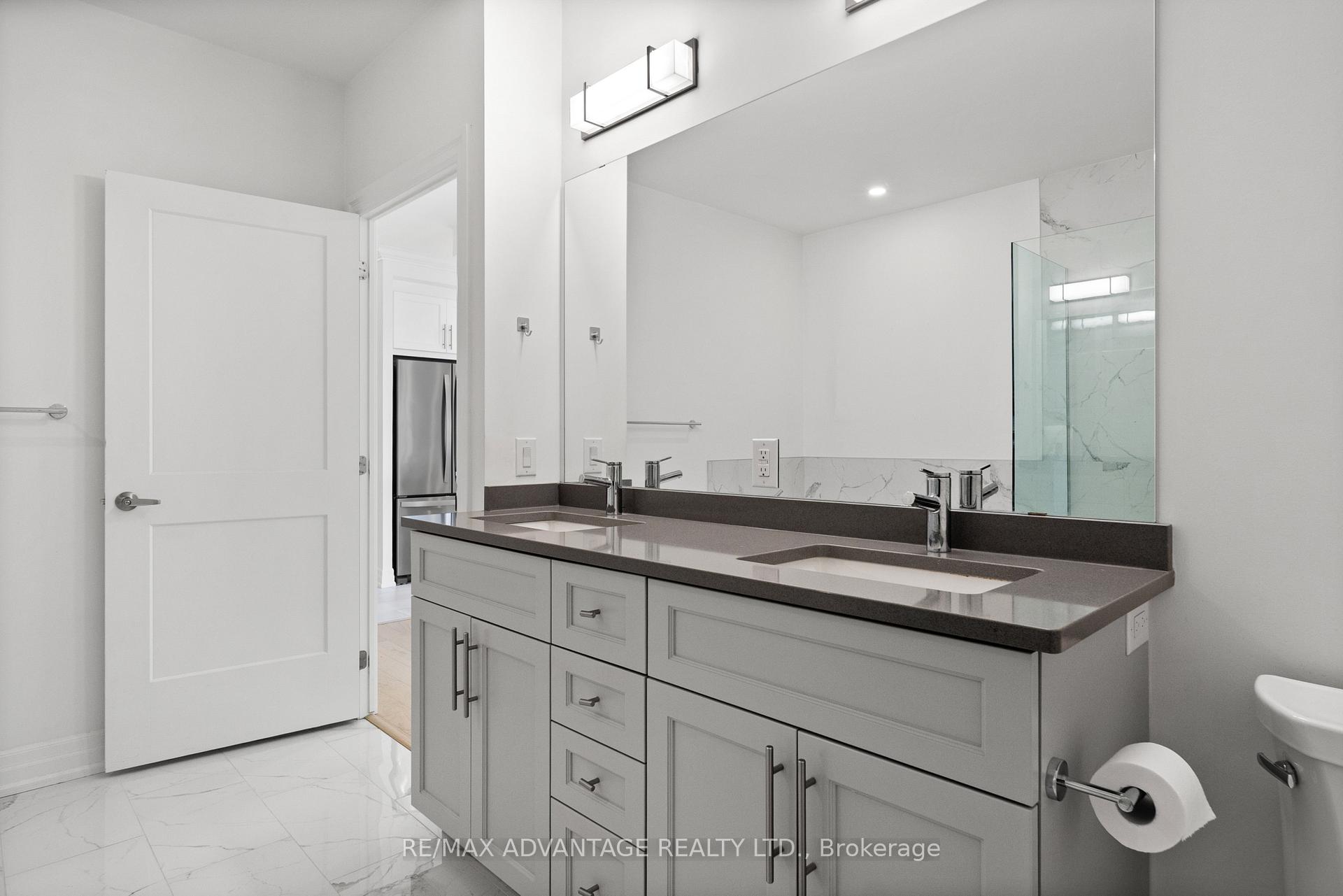 Photo 14 of Unit 702, 480 Callway Road, London, North R — HOMEH