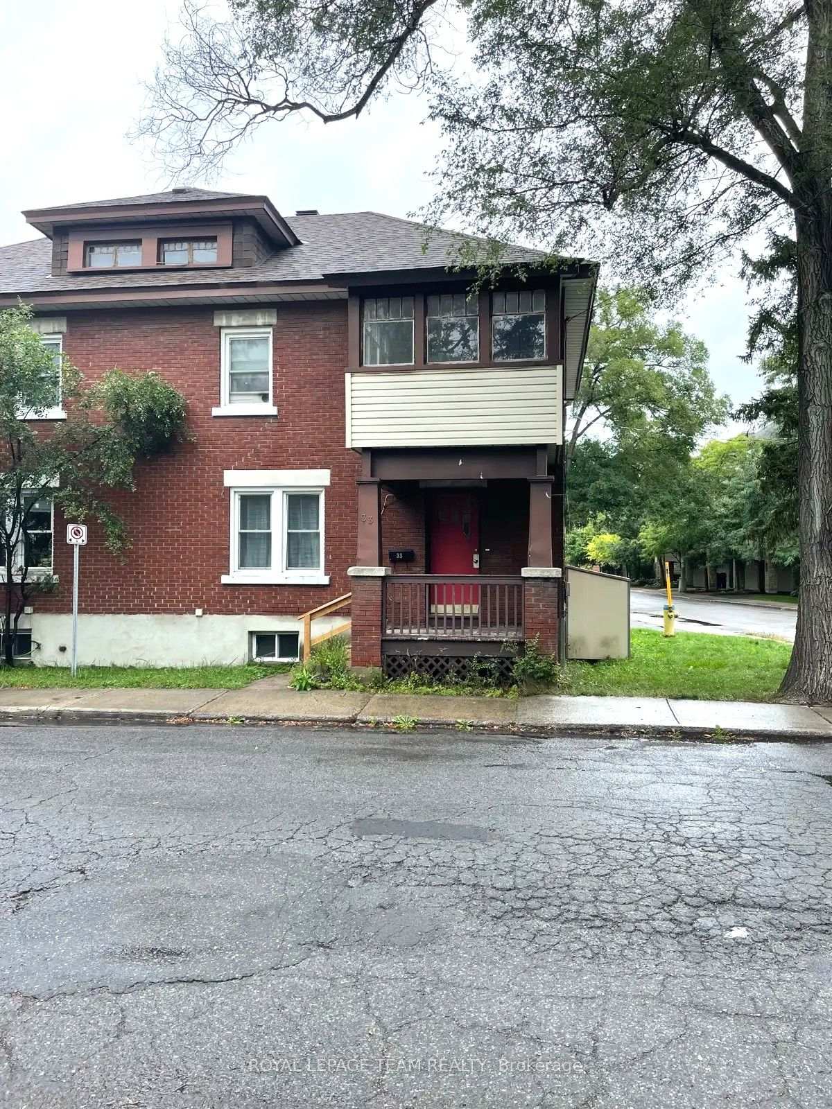 Photo of 33 Cameron Avenue