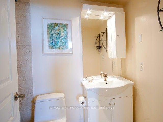 Photo 7 of Unit 501, 1 Avondale Avenue, North York, Willowdale East — HOMEH