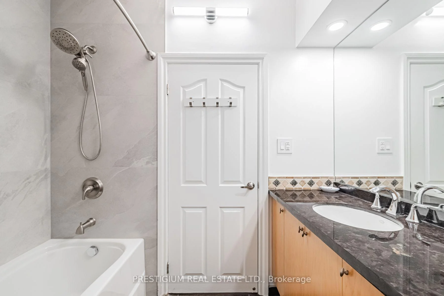 Photo 65 of 532 Merton Street, Toronto, Mount Pleasant East — HOMEH