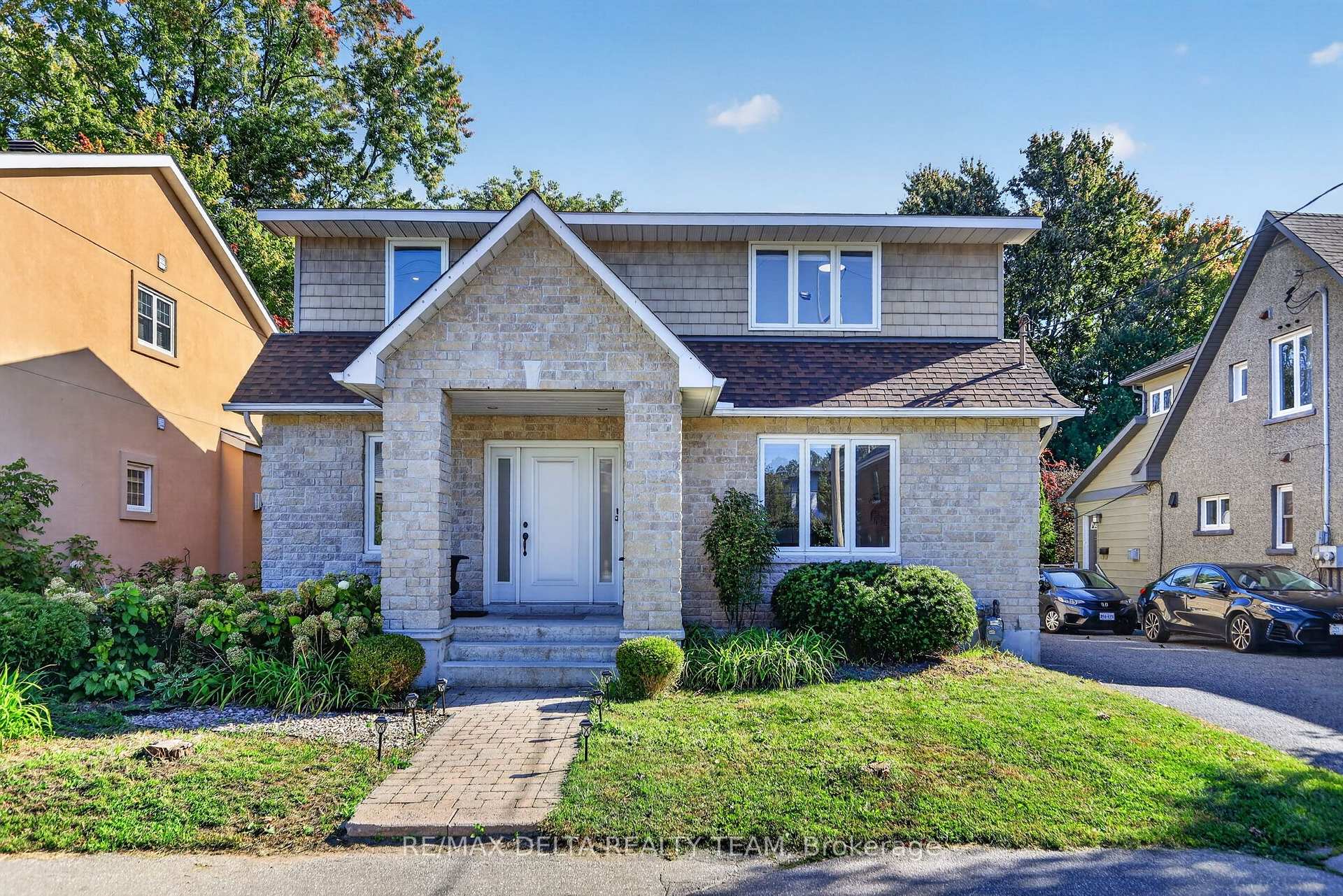 Photo of 489 Evered Avenue