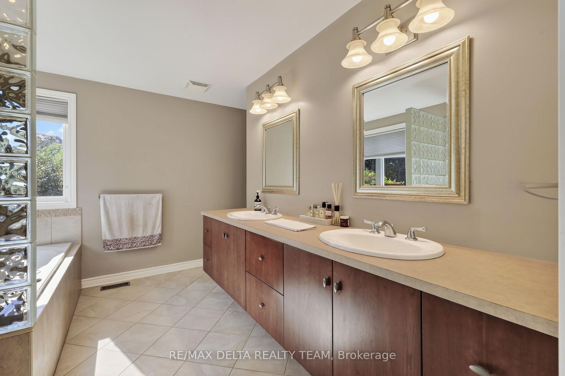 Photo 38 of 489 Evered Avenue, Ottawa, Westboro/Hampton Park — HOMEH