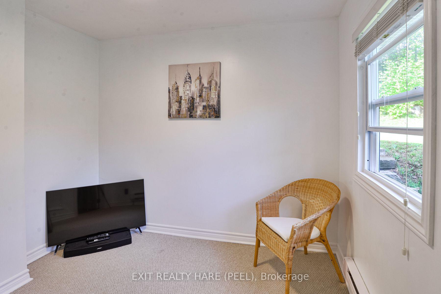 Photo 13 of 1082 Lambert Road, Bracebridge, Oakley — HOMEH