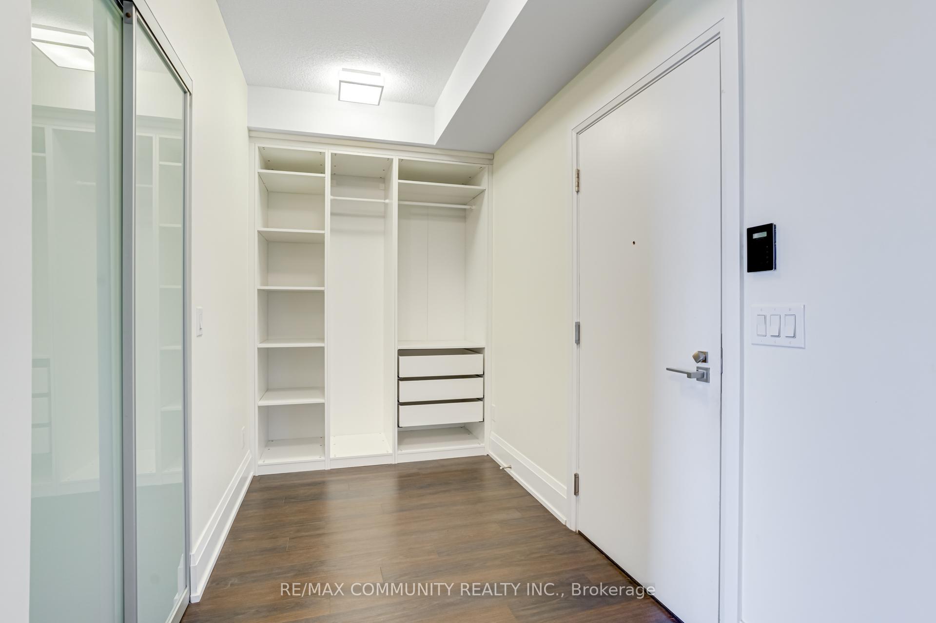 Photo 5 of Unit 1008, 120 Harrison Garden Boulevard, North York, Willowdale East — HOMEH