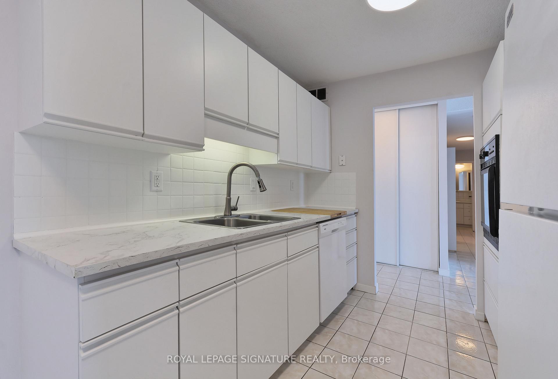 Photo 13 of Unit 607, 19 Woodlawn Road E, Guelph, Riverside Park — HOMEH