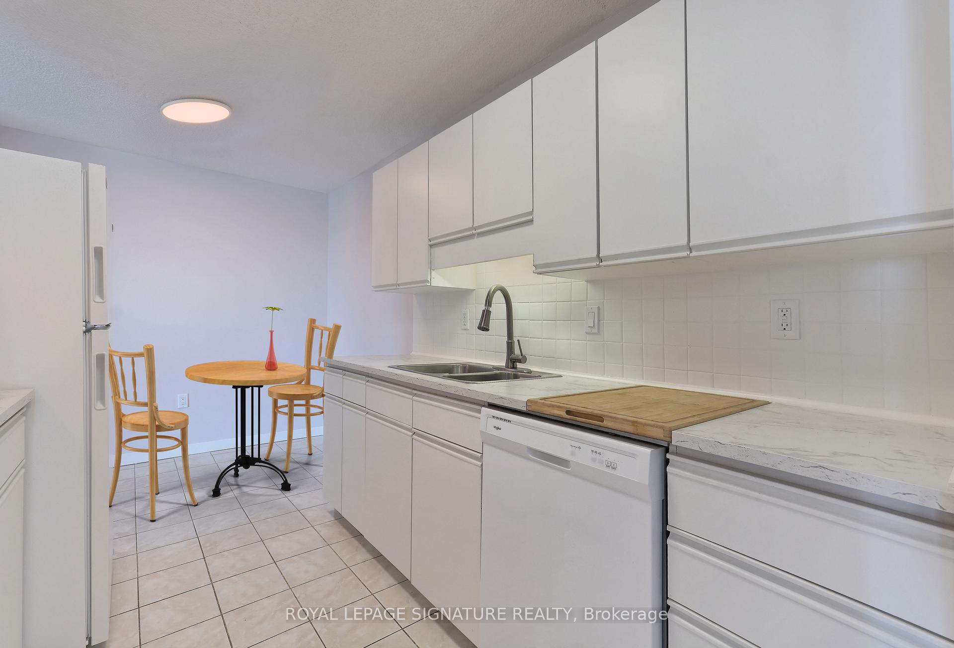 Photo 15 of Unit 607, 19 Woodlawn Road E, Guelph, Riverside Park — HOMEH