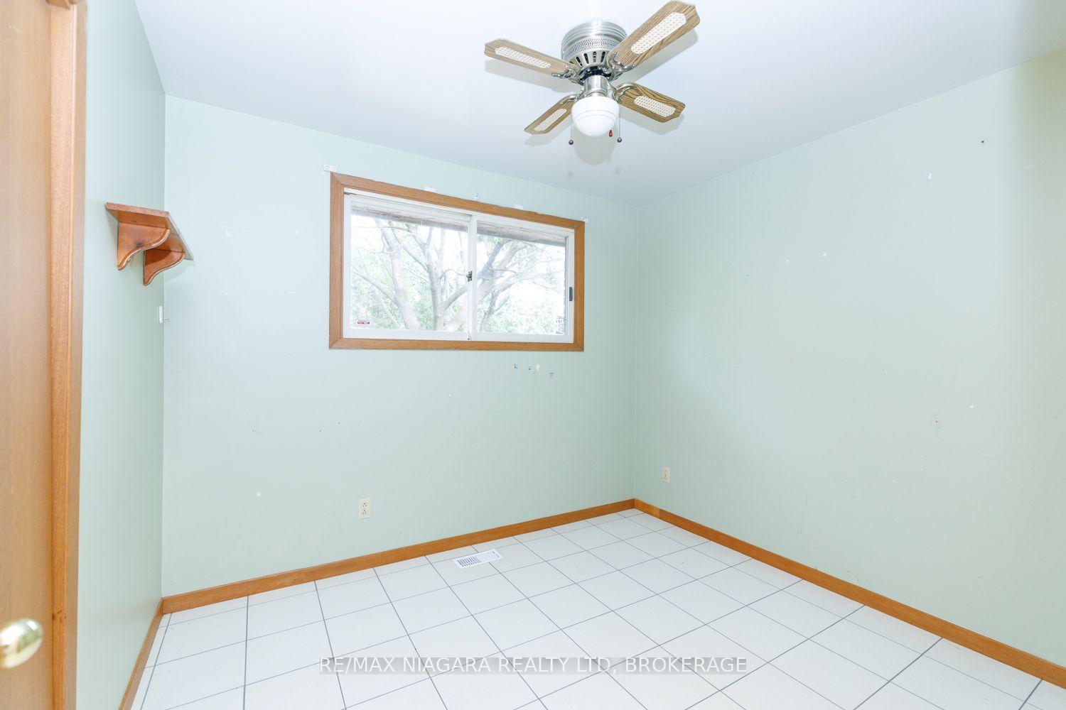Photo 12 of 4344 Pettit Avenue, Niagara Falls, Morrison — HOMEH